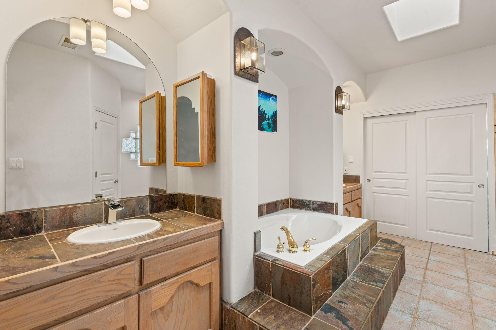 6012 Cardigan Court NW