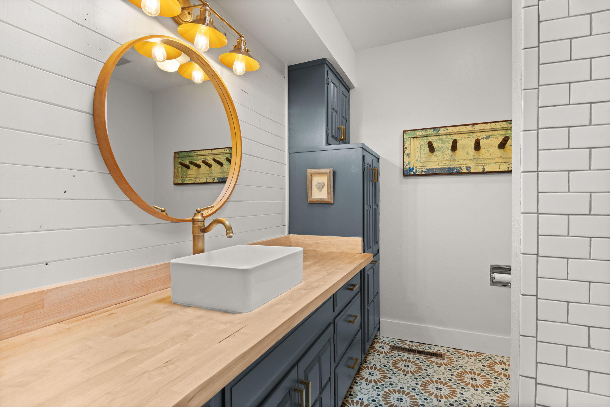 4008 CAMINO DE LA SIERRA NE