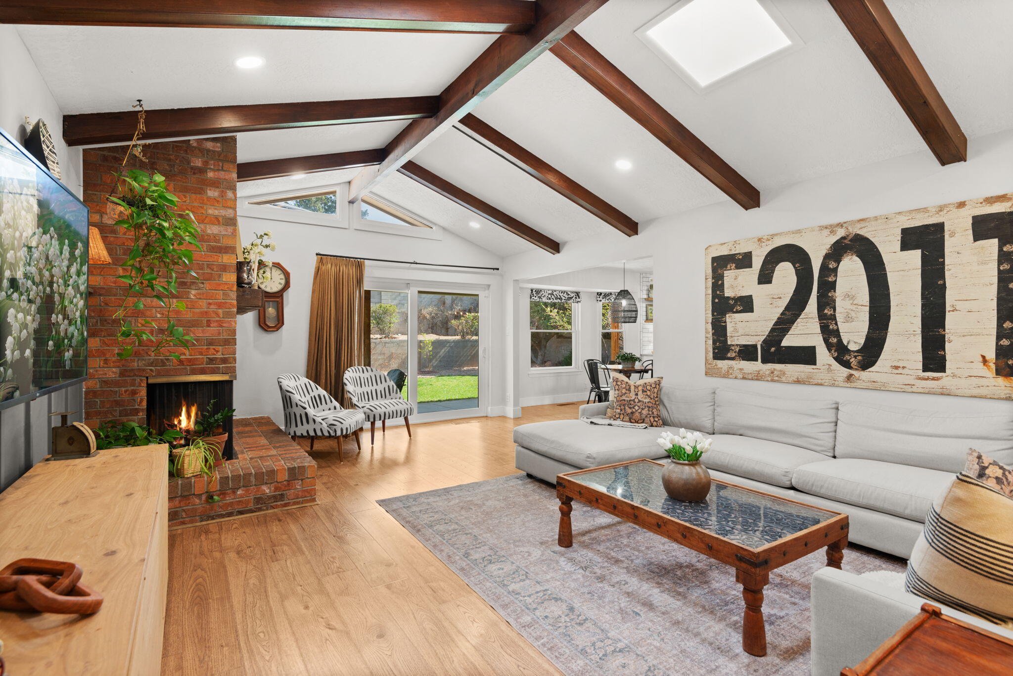 4008 CAMINO DE LA SIERRA NE