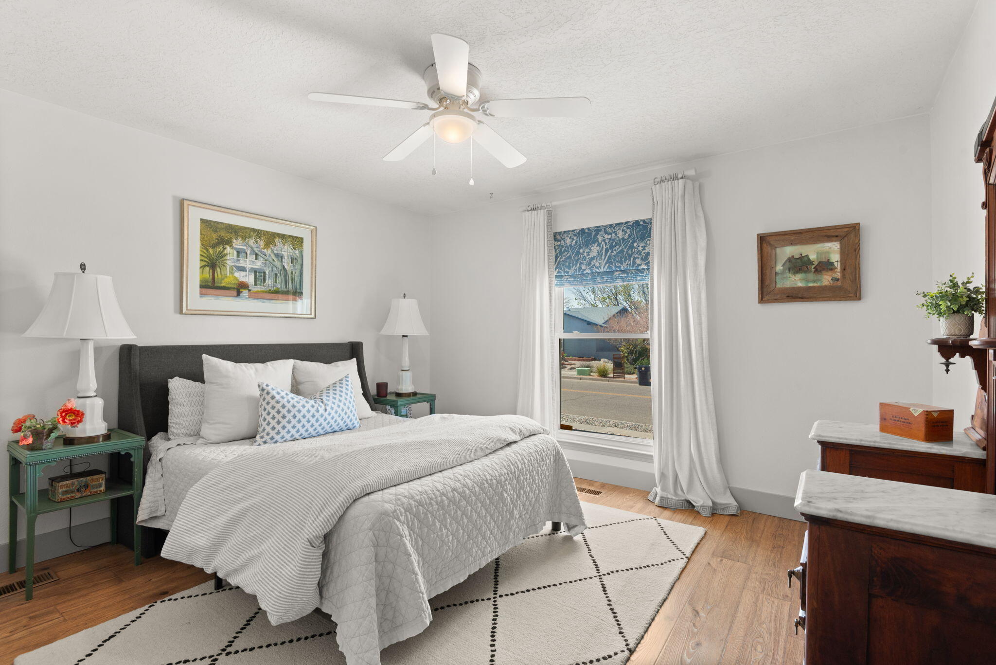 4008 CAMINO DE LA SIERRA NE
