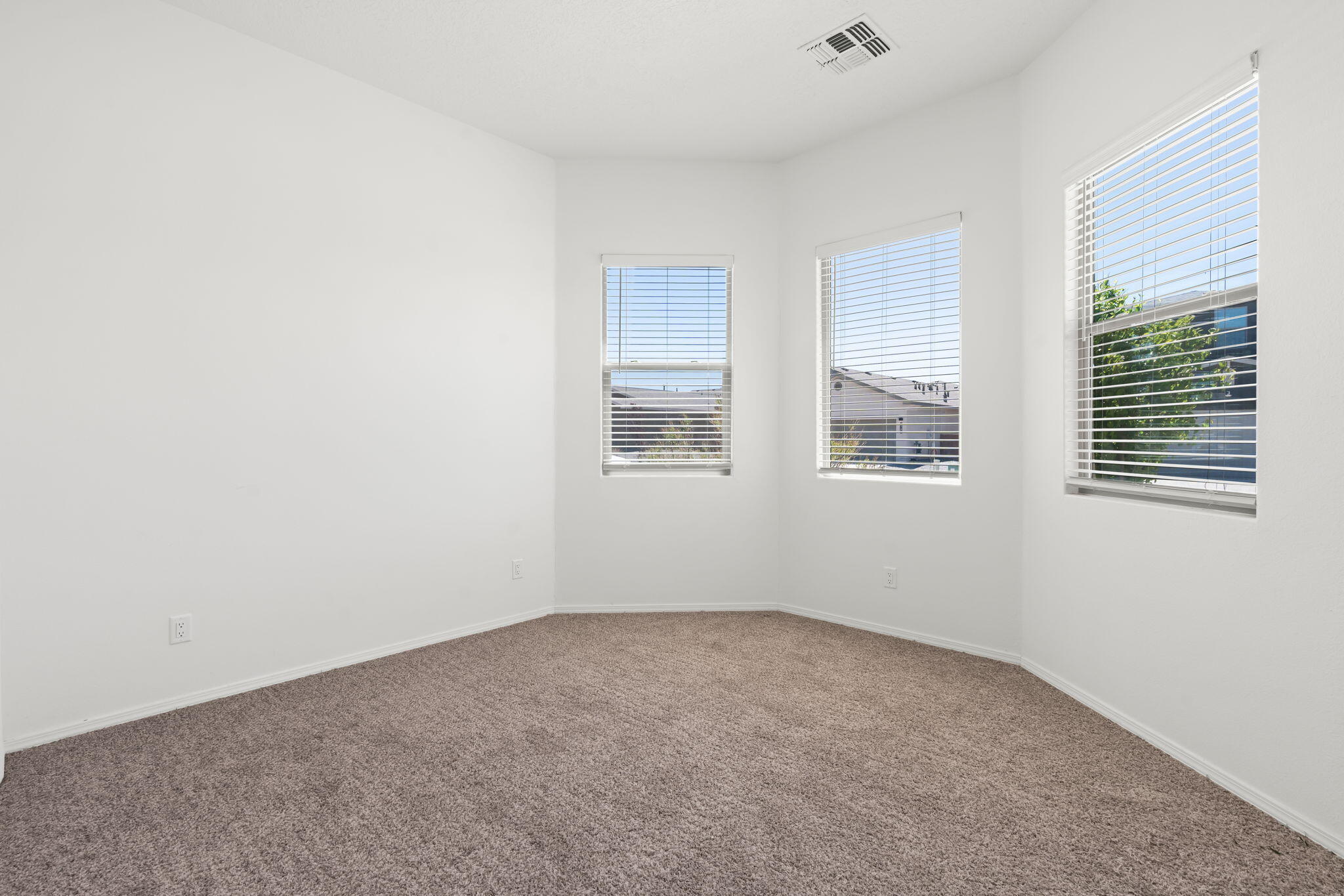 2729 CAMINO PLATA Loop NE
