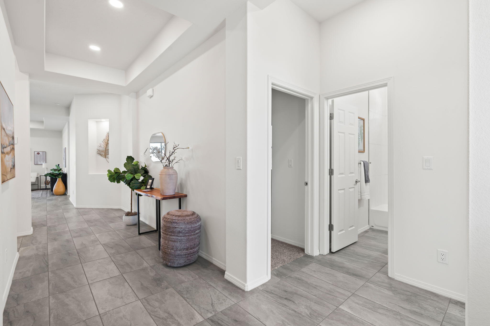 2729 CAMINO PLATA Loop NE