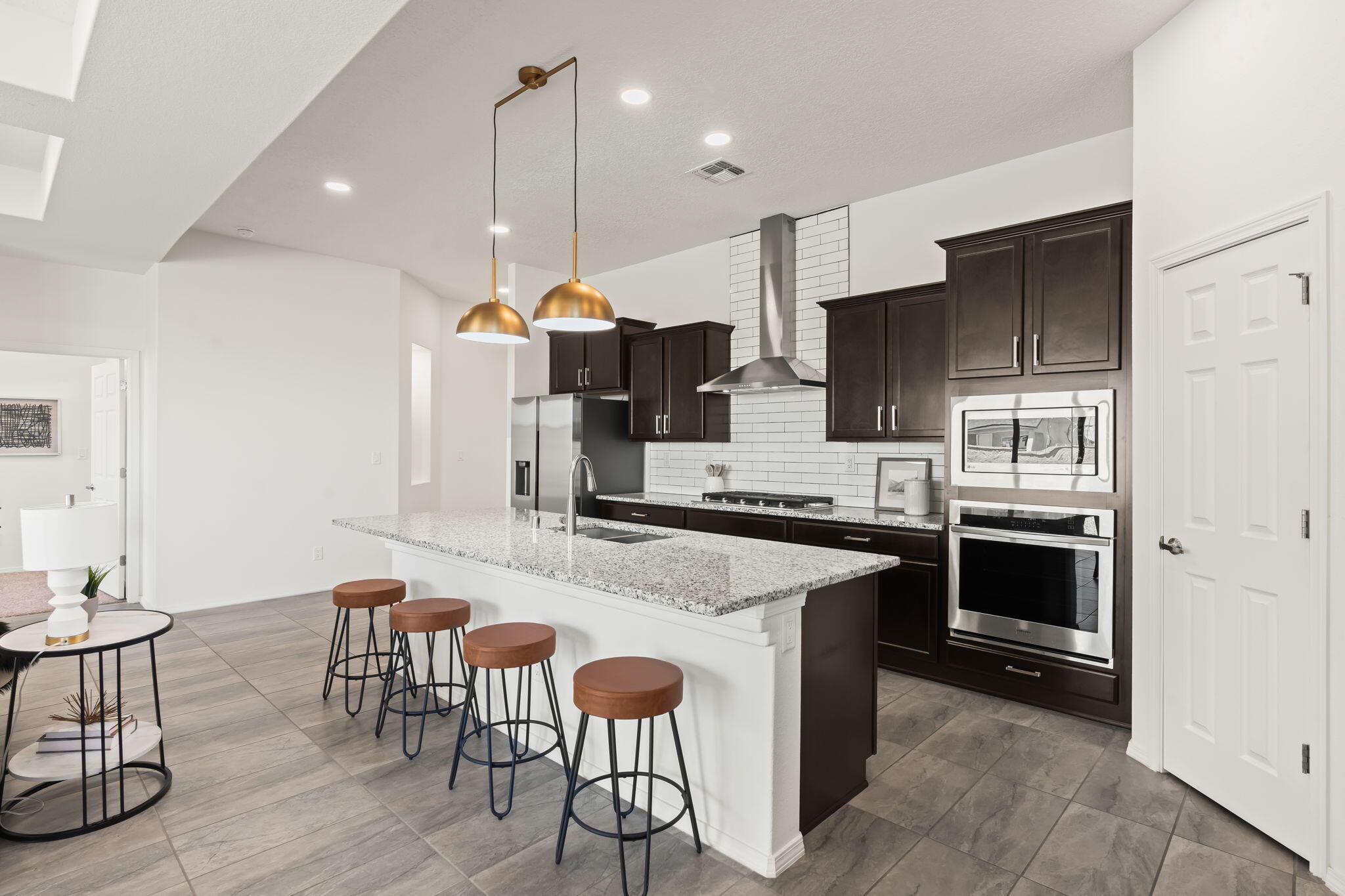 2729 CAMINO PLATA Loop NE