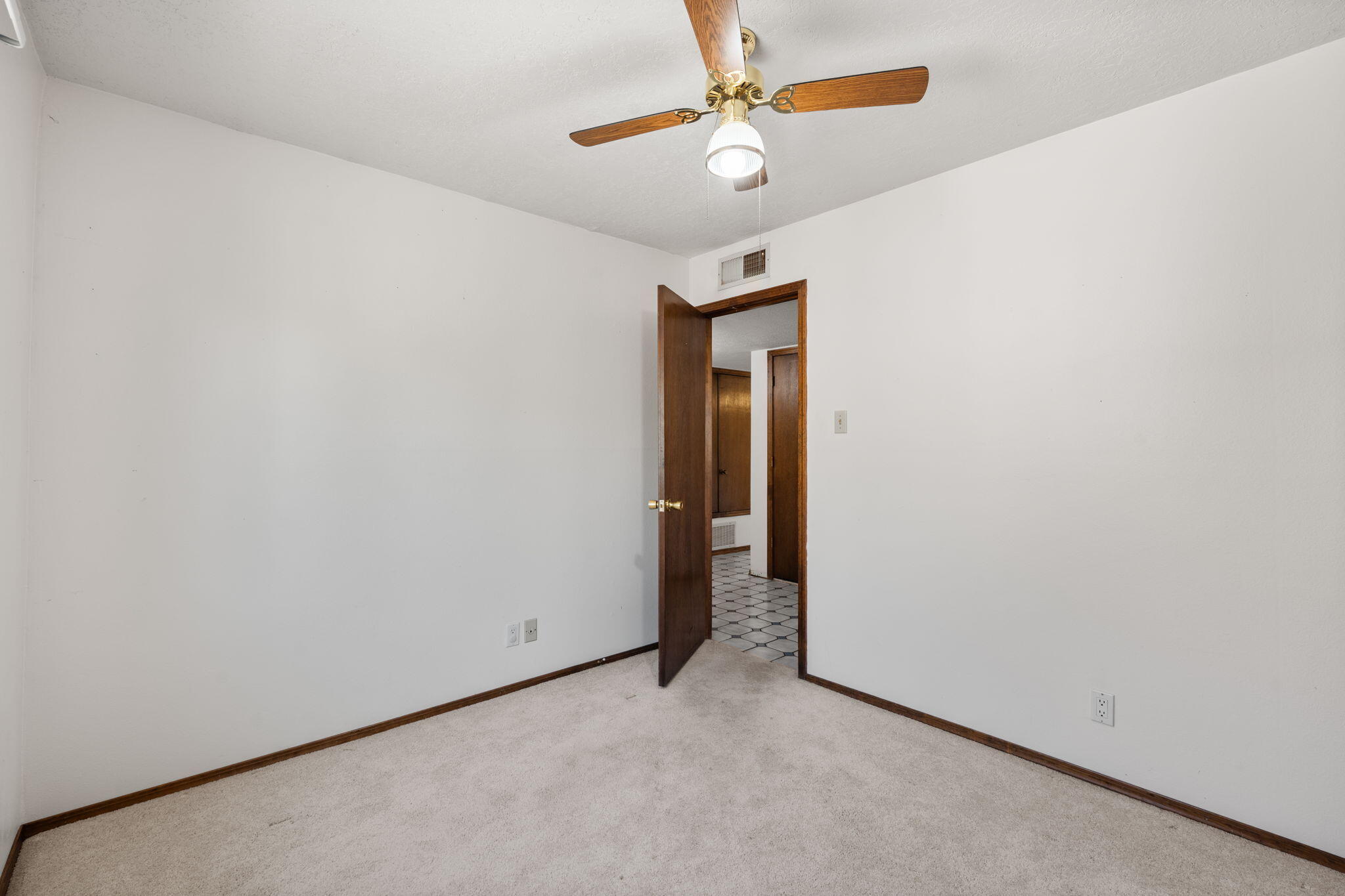 7401 VOLUNTEER Street NE