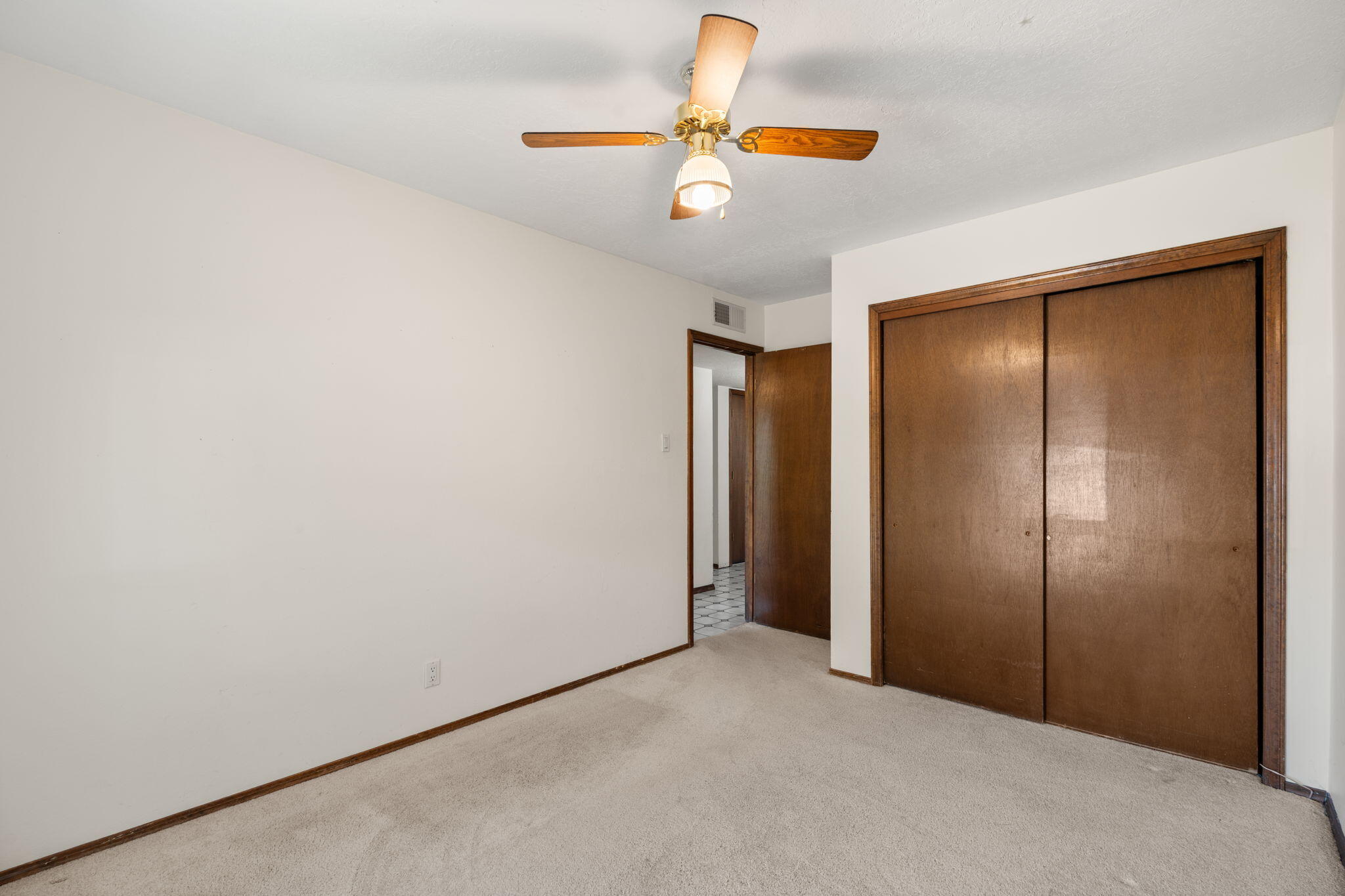 7401 VOLUNTEER Street NE