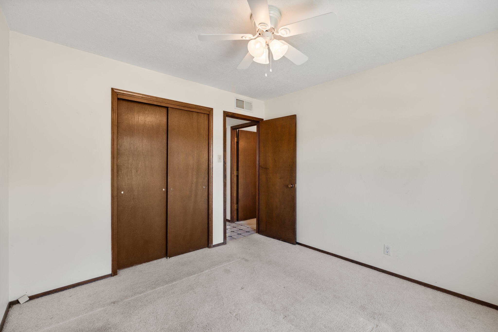 7401 VOLUNTEER Street NE