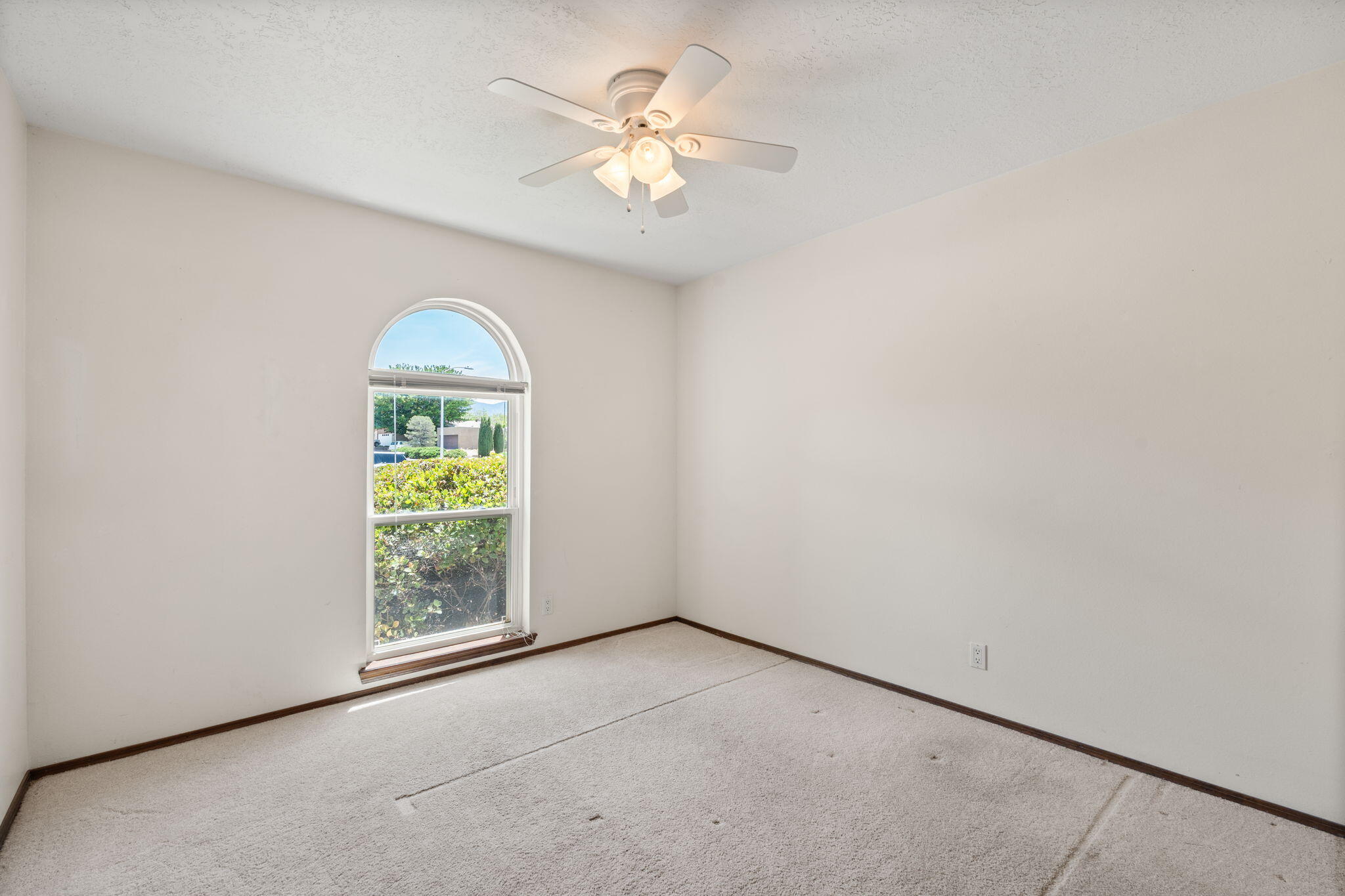 7401 VOLUNTEER Street NE