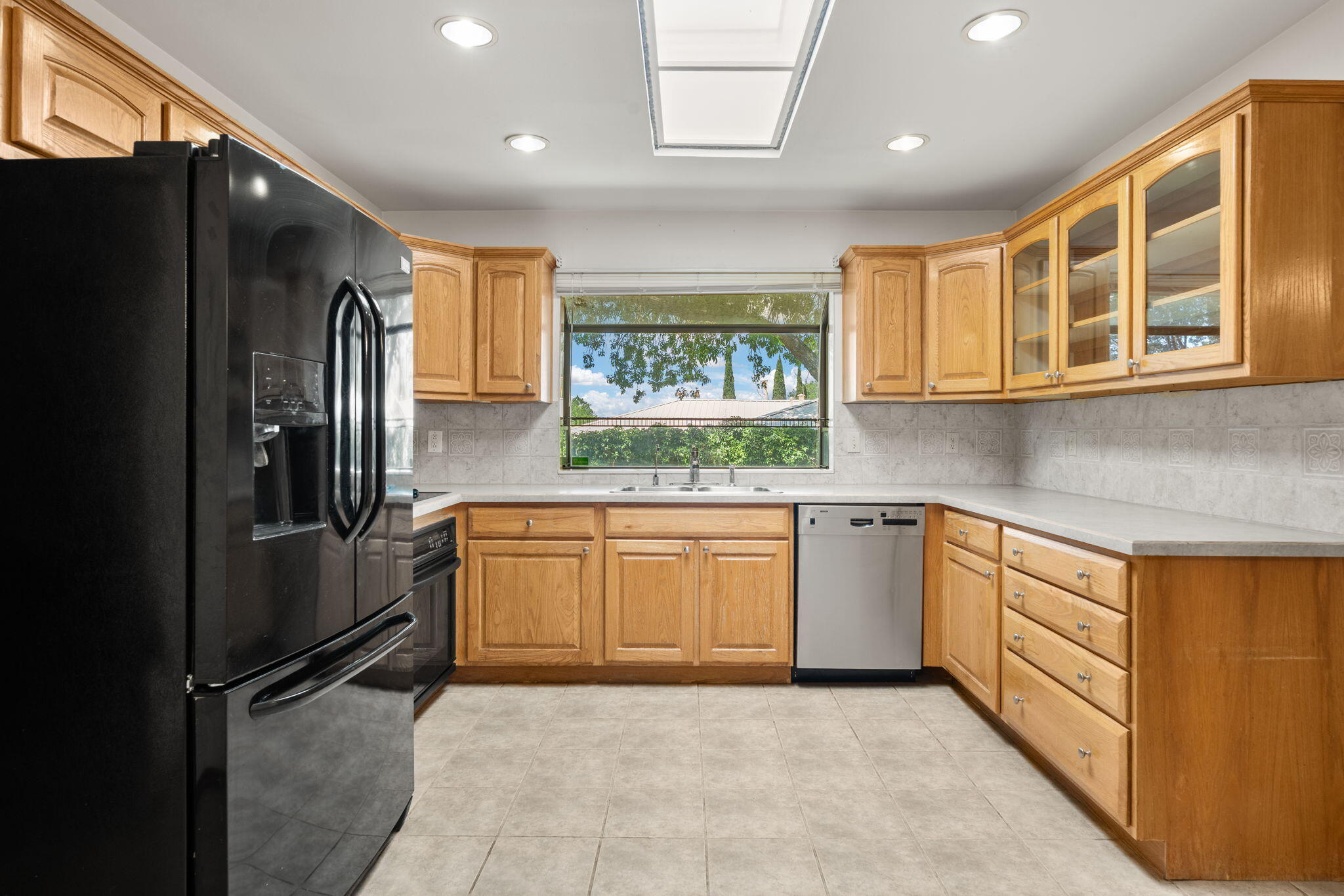 7401 VOLUNTEER Street NE