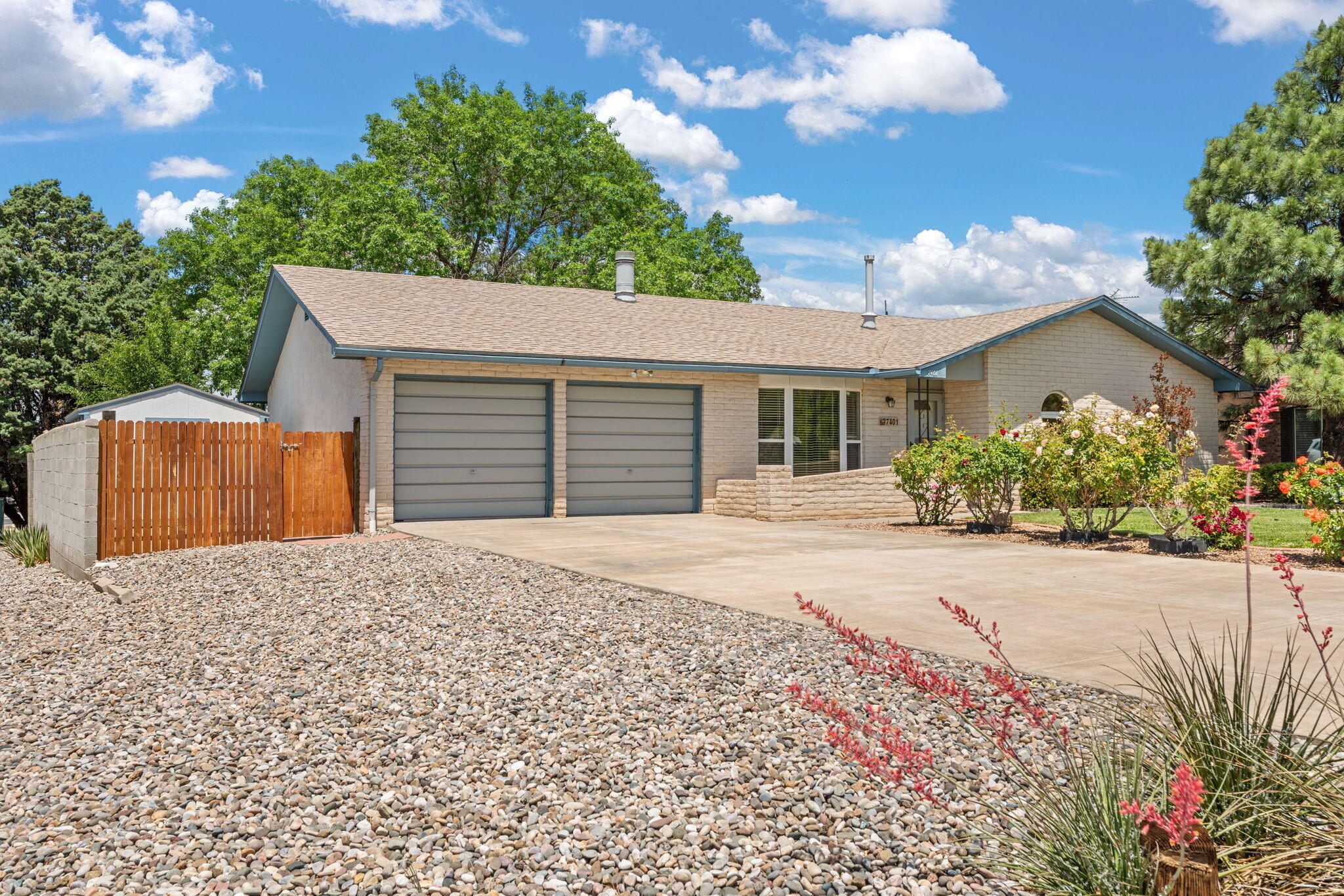 7401 VOLUNTEER Street NE