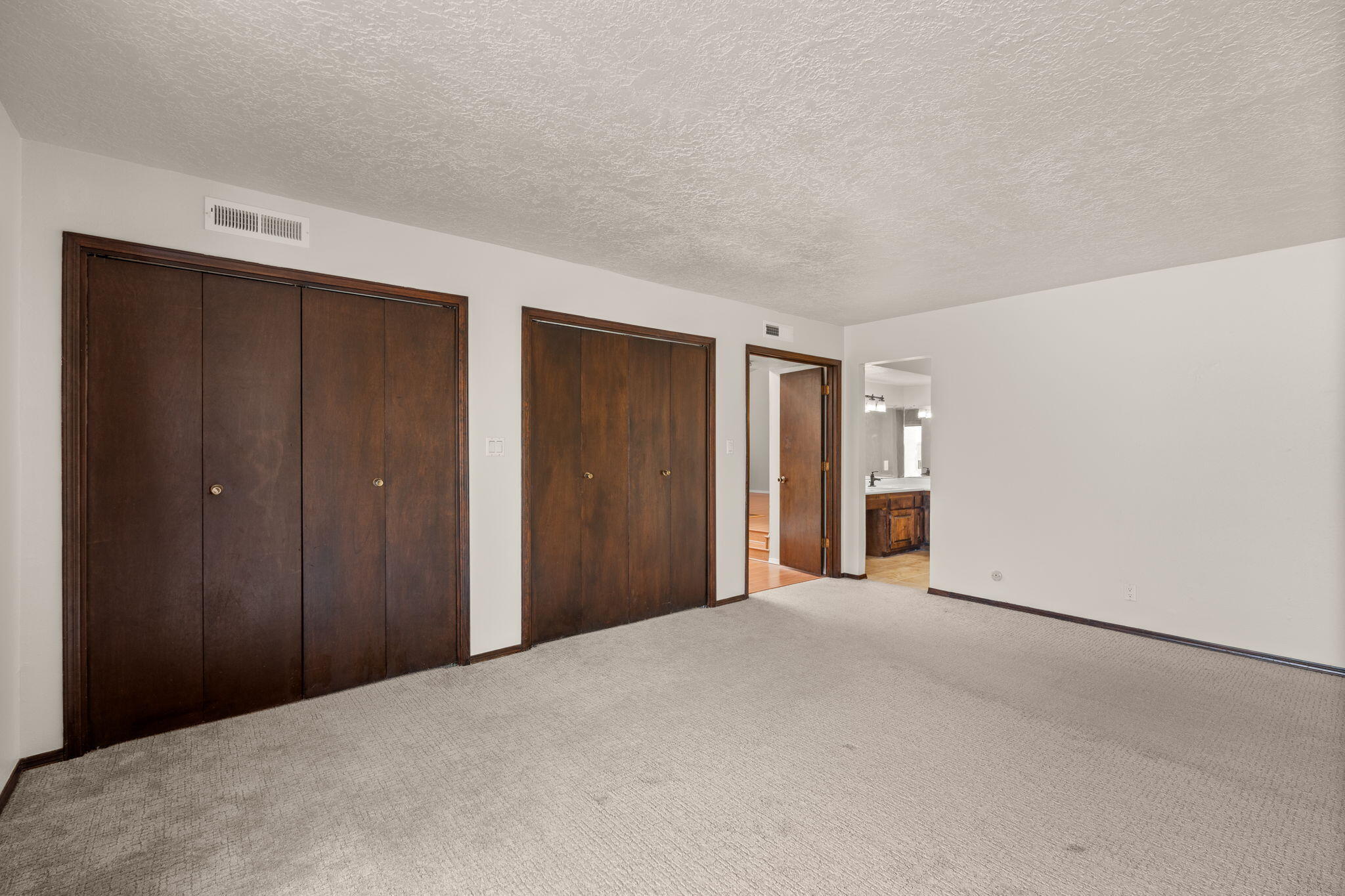 3108 DALLAS Street NE