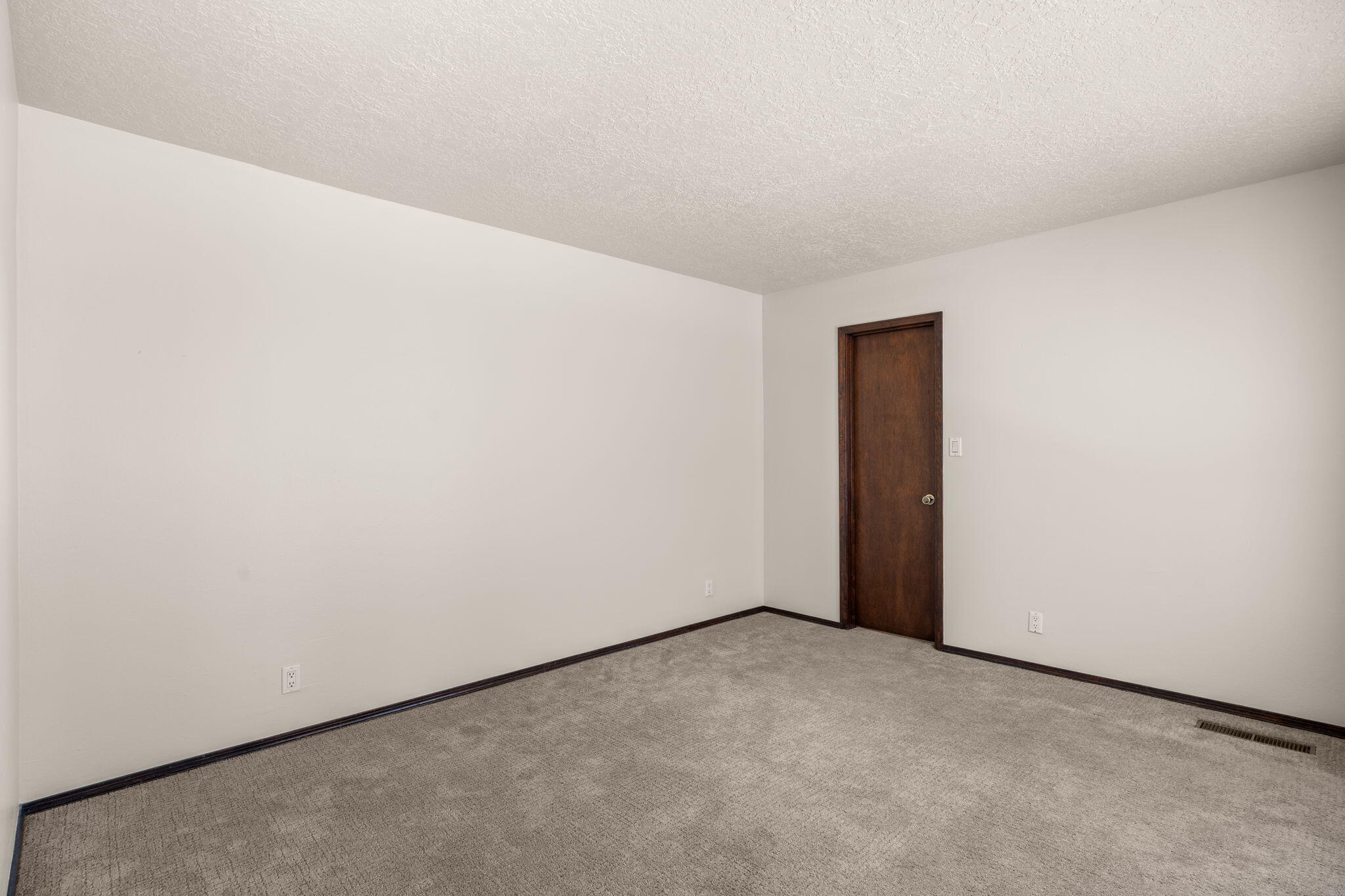 3108 DALLAS Street NE