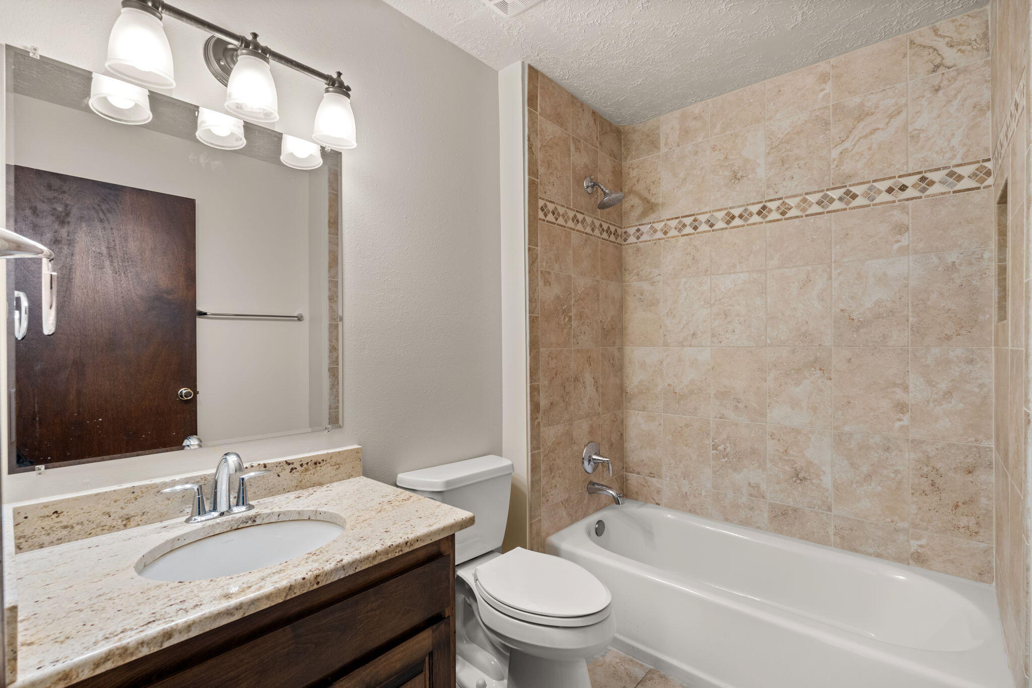 3108 DALLAS Street NE