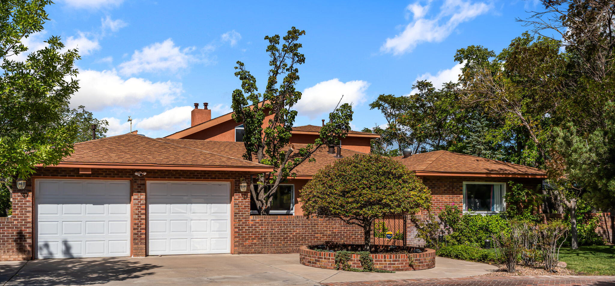 5001 JUSTIN Drive NW