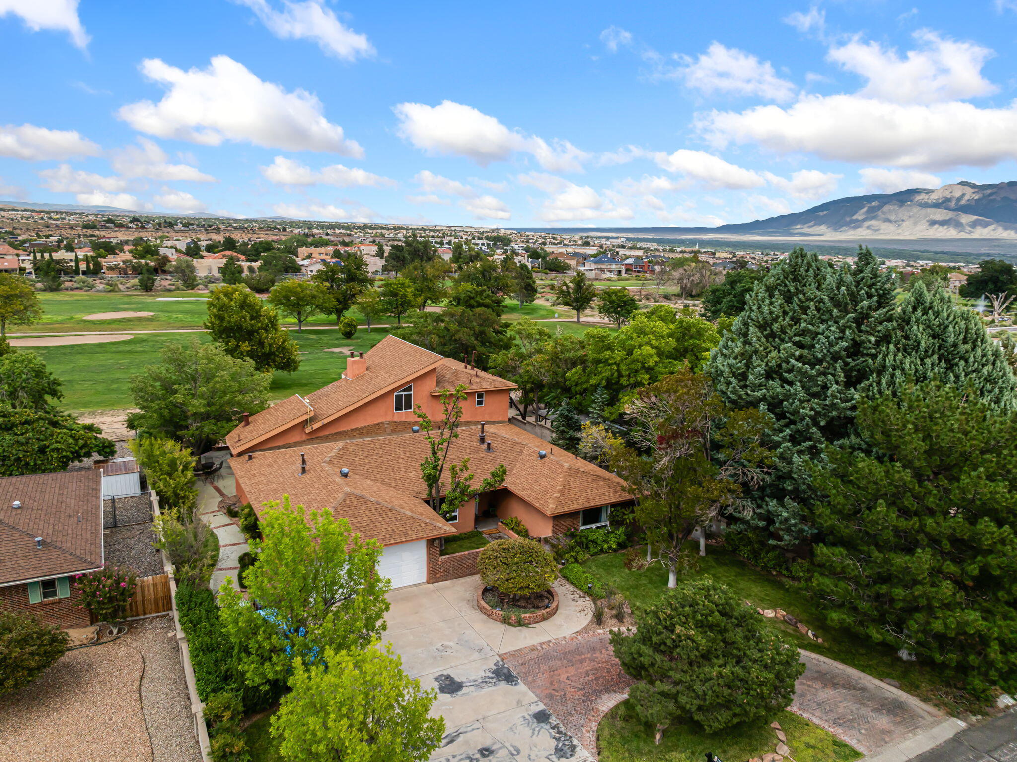 5001 JUSTIN Drive NW