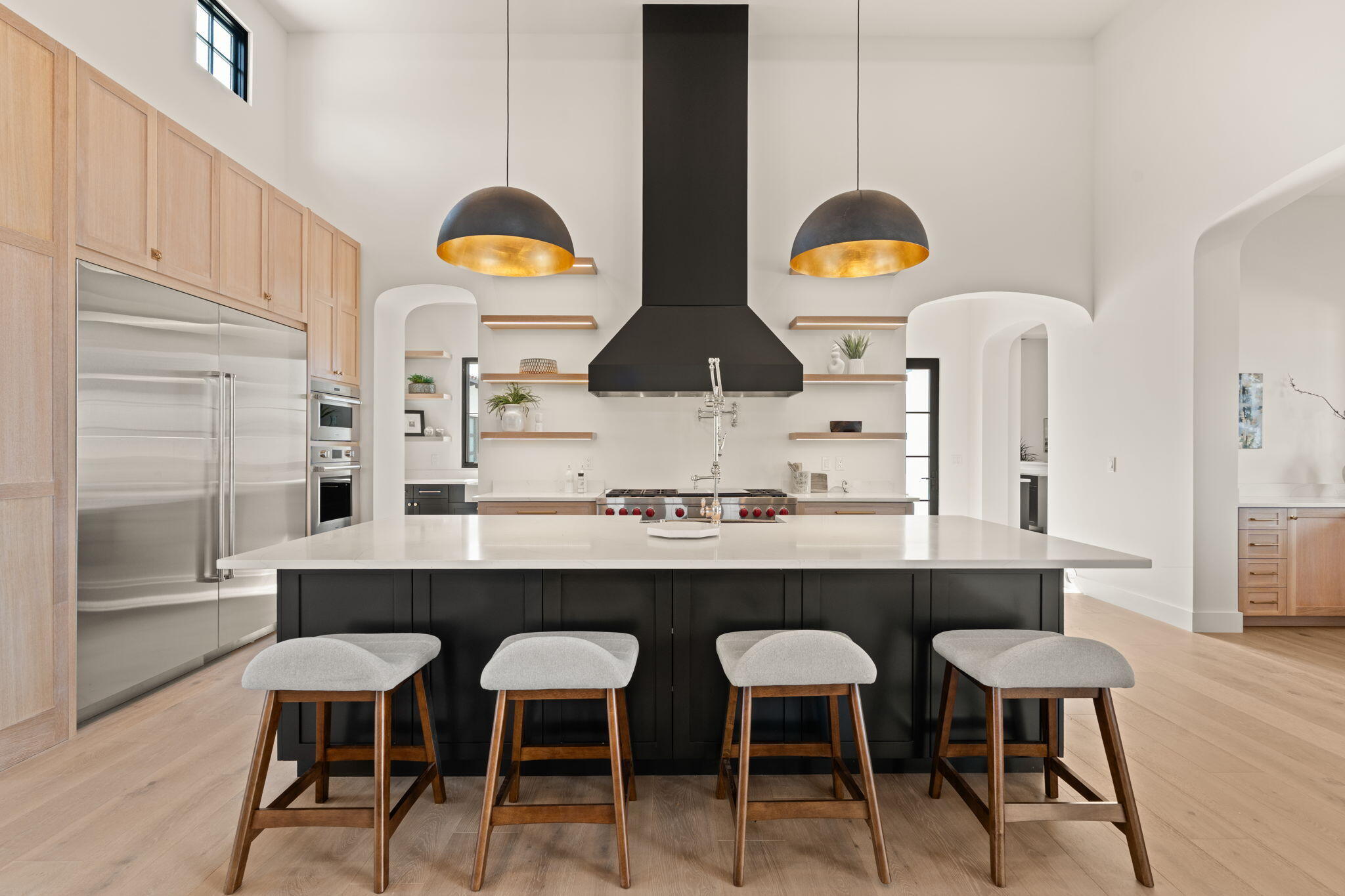 8601 BEVERLY HILLS Avenue NE