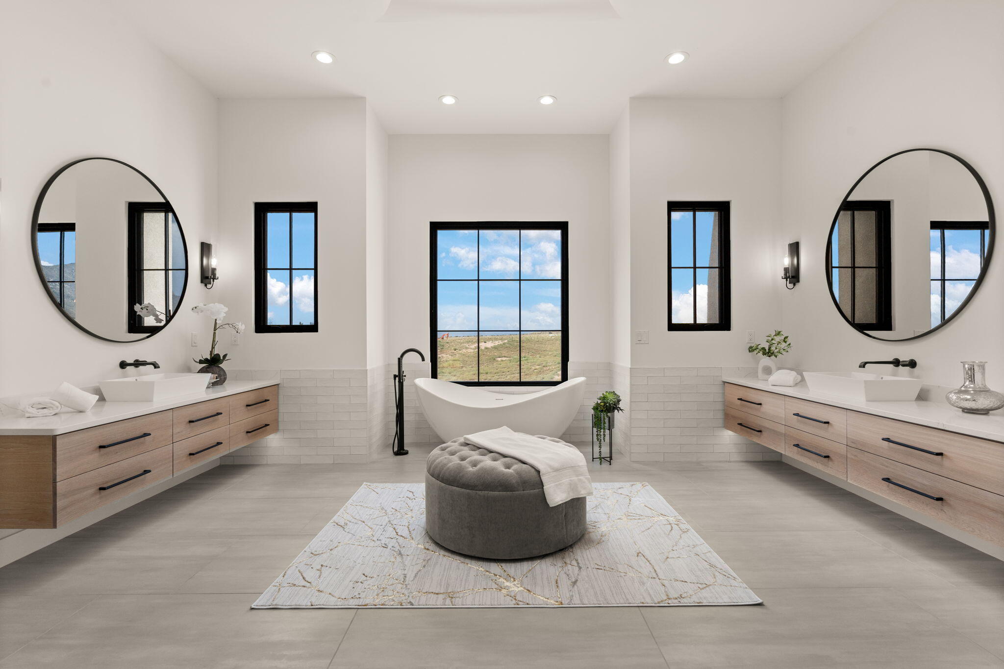 8601 BEVERLY HILLS Avenue NE