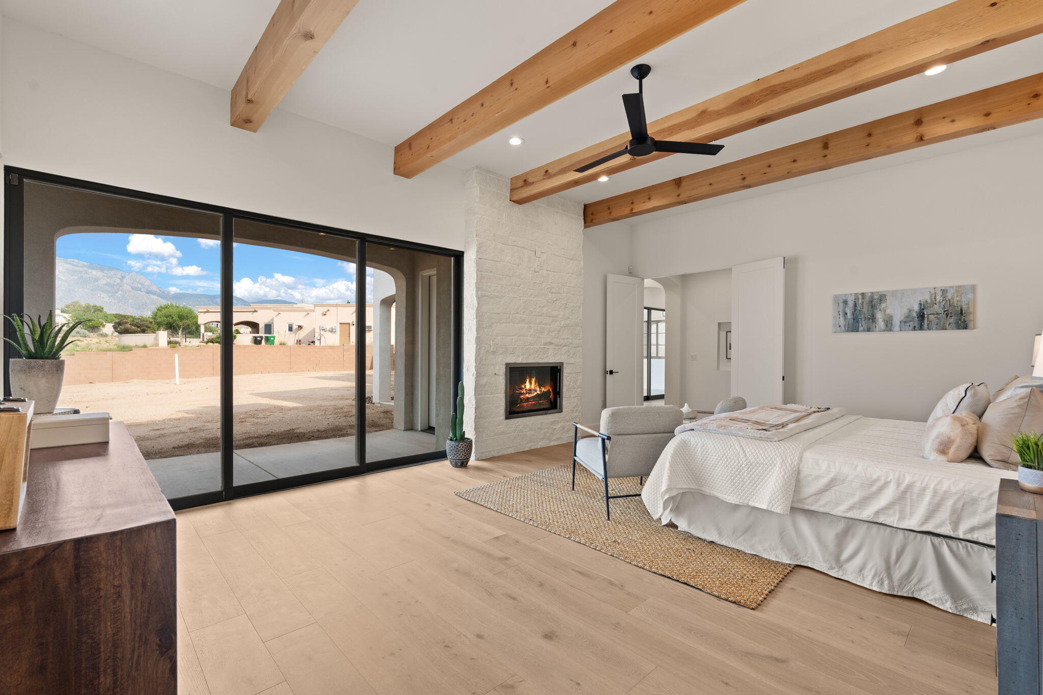 8601 BEVERLY HILLS Avenue NE