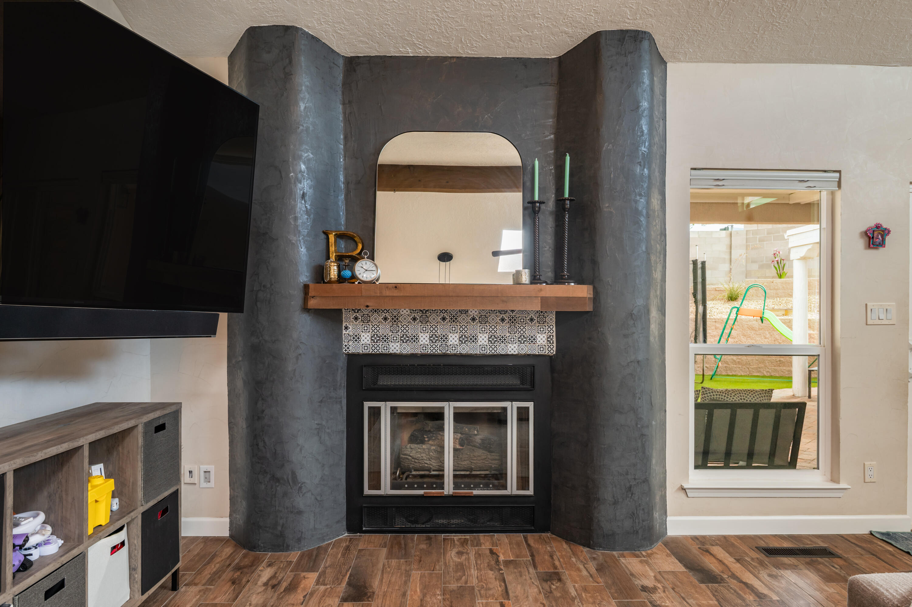 5620 AMISTAD Road NE