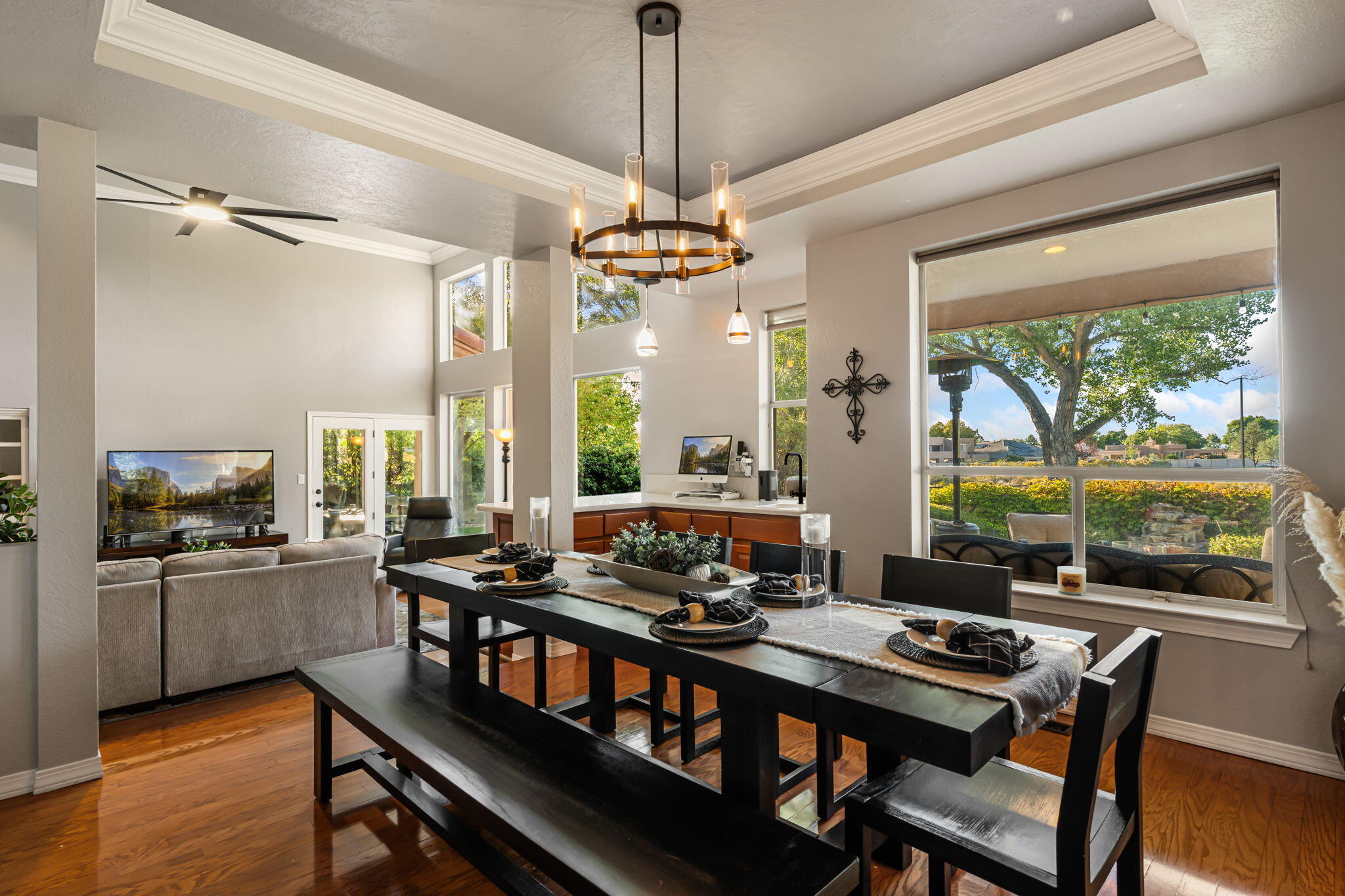 6505 MEADOW HILLS Street NE