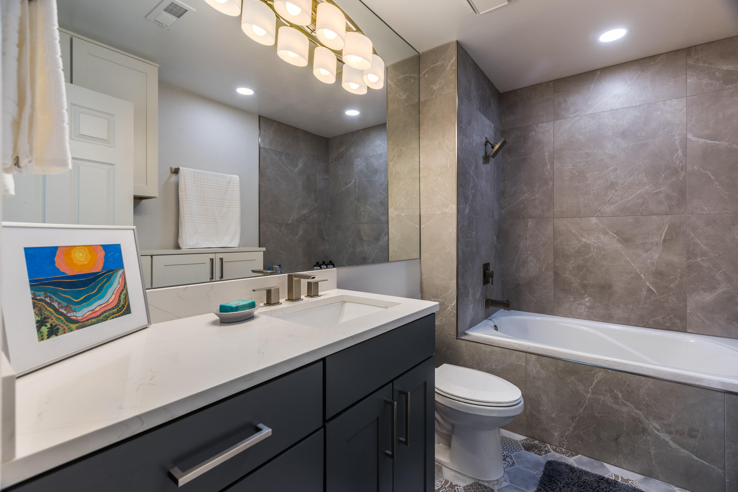 1325 PARK Avenue SW 207