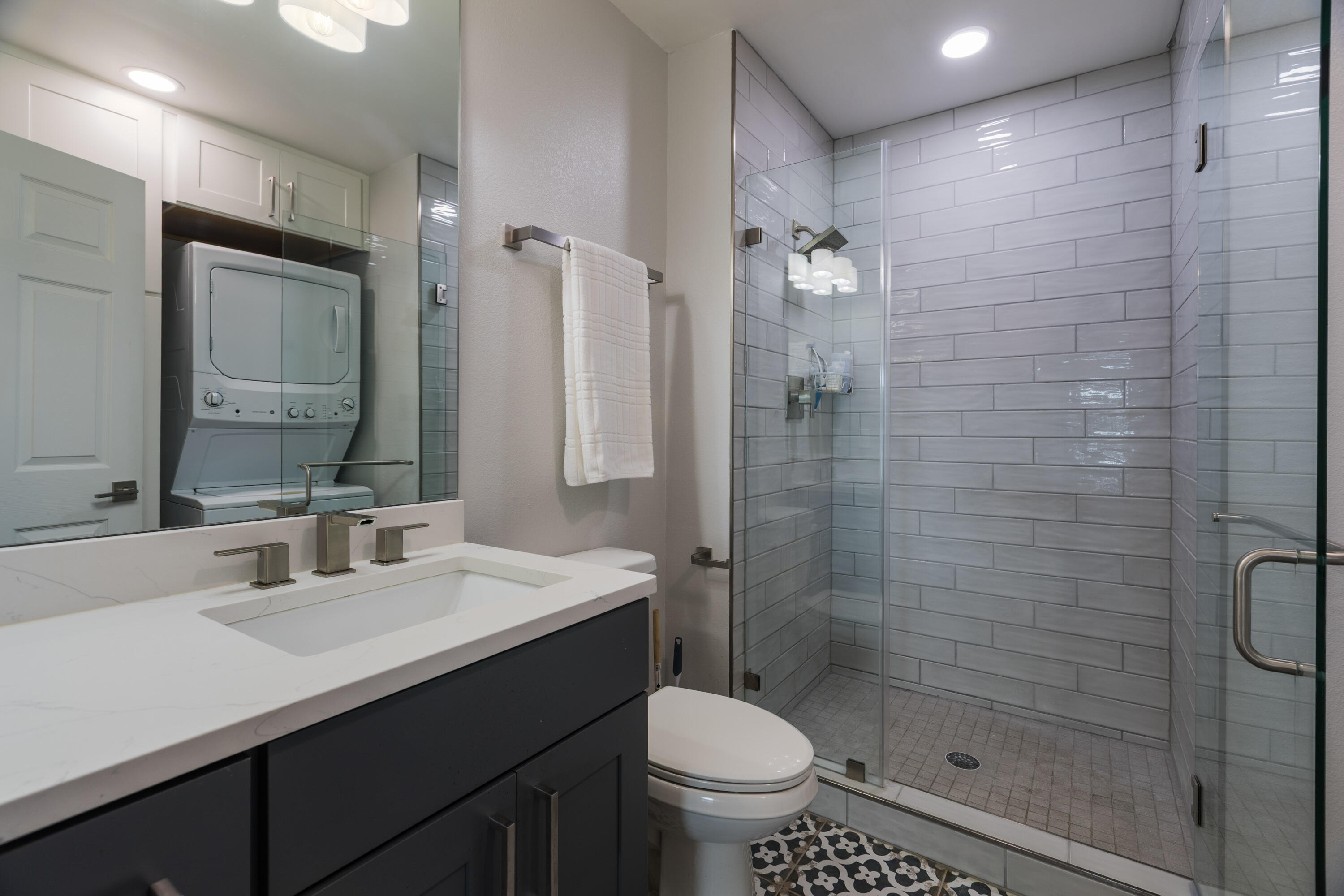 1325 PARK Avenue SW 207