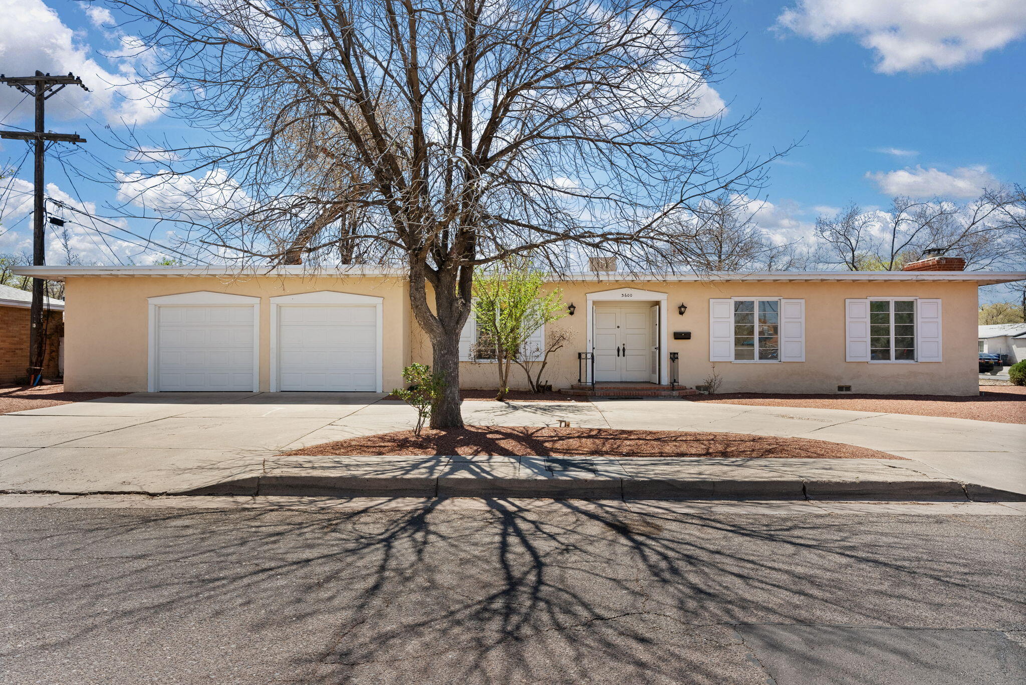 3600 MACKLAND Avenue NE