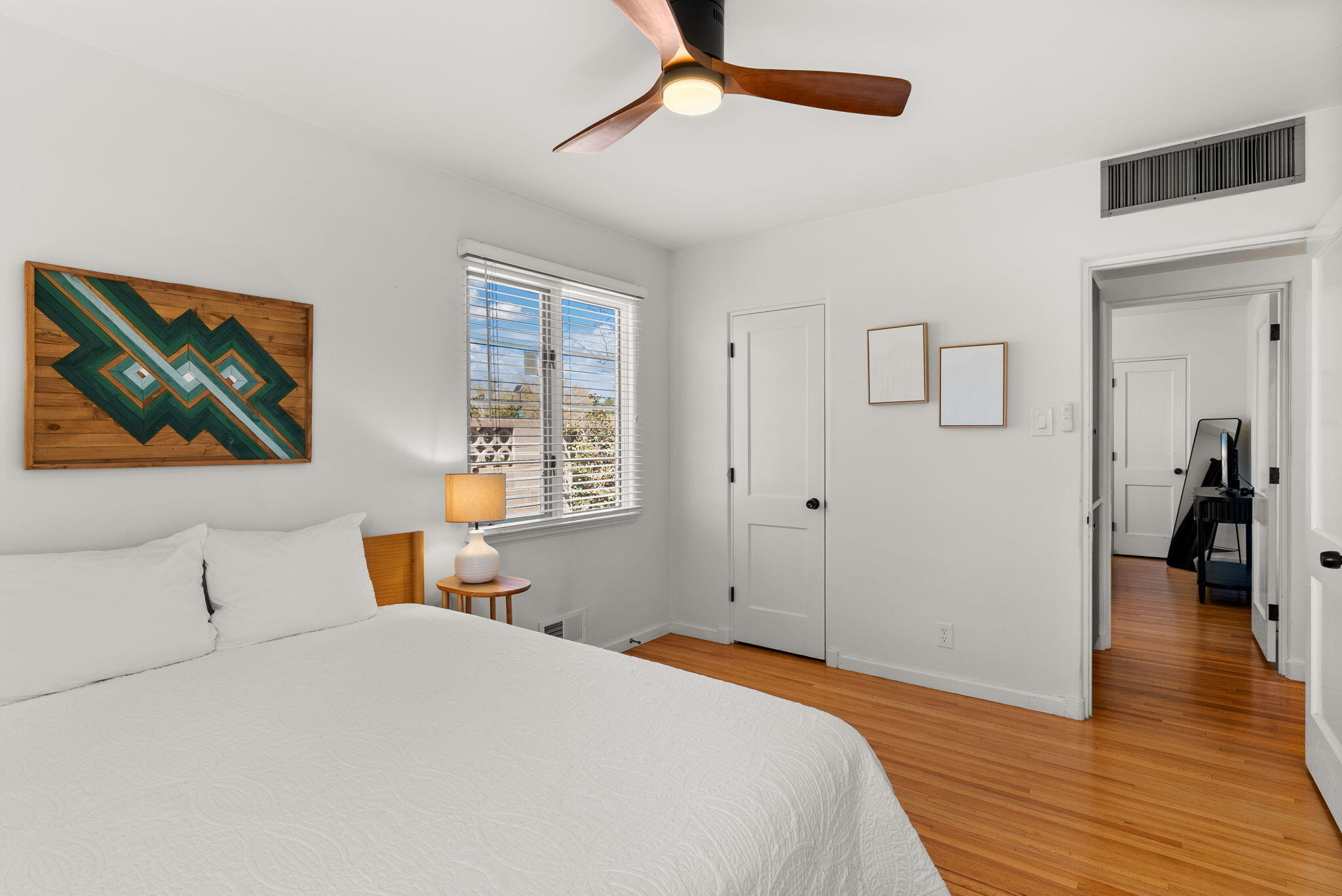 3600 MACKLAND Avenue NE