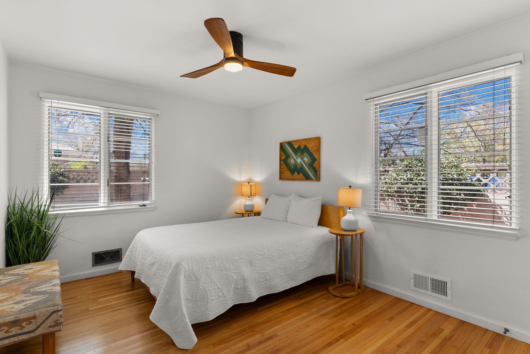 3600 MACKLAND Avenue NE