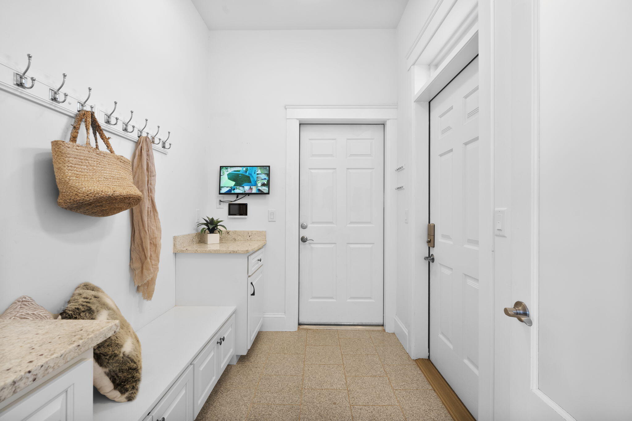 520 CAMINO DE SUERTE NW