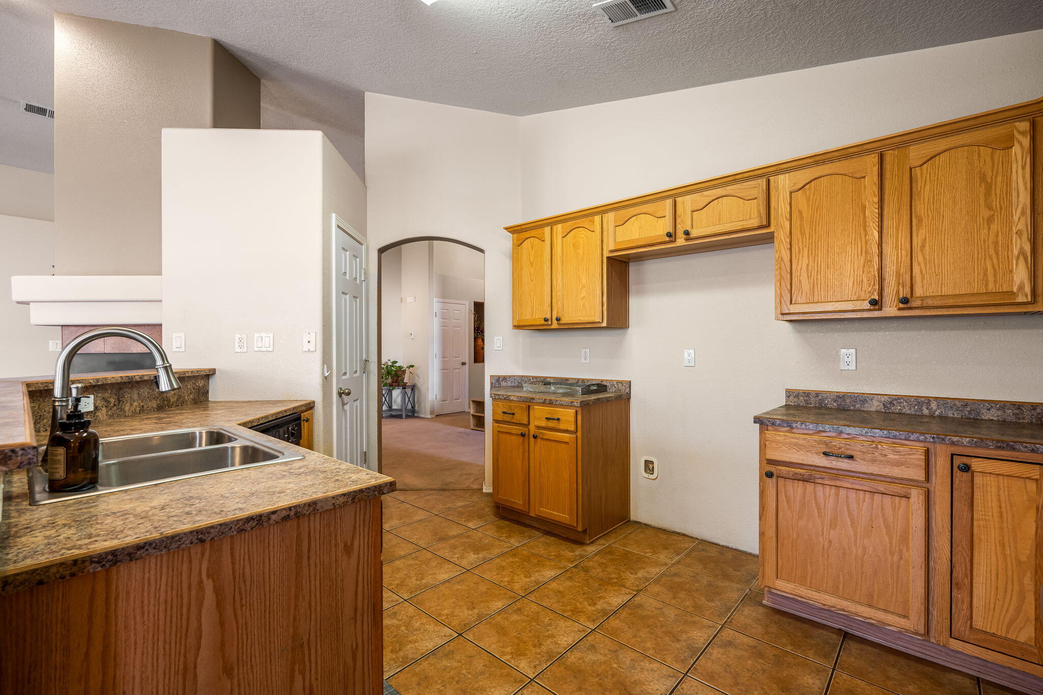 8620 Casa Verde Avenue NW