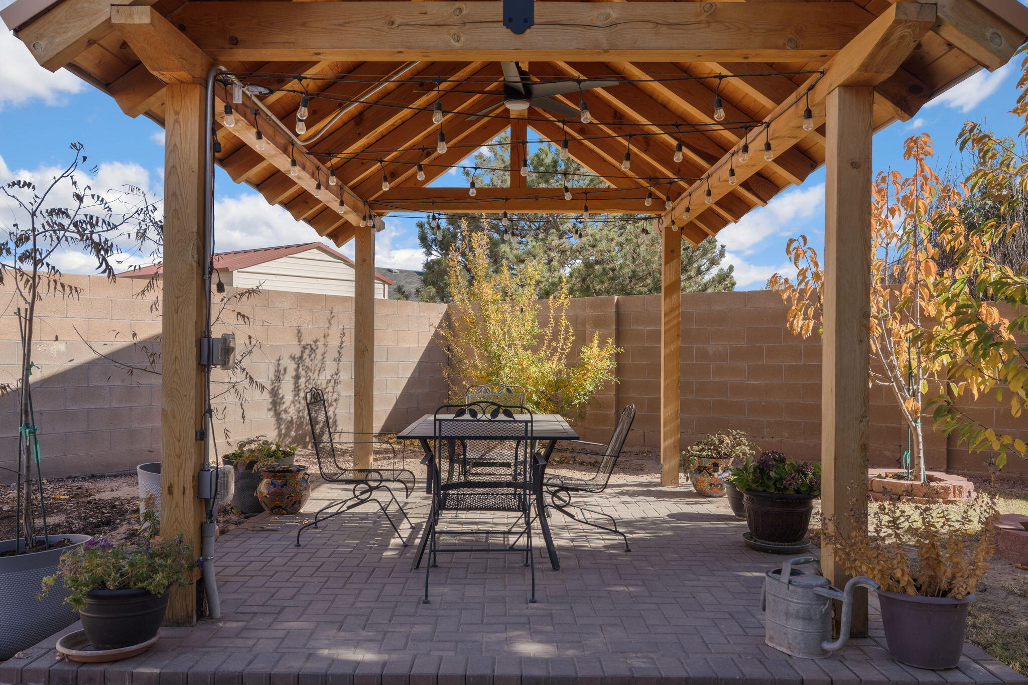 8620 Casa Verde Avenue NW