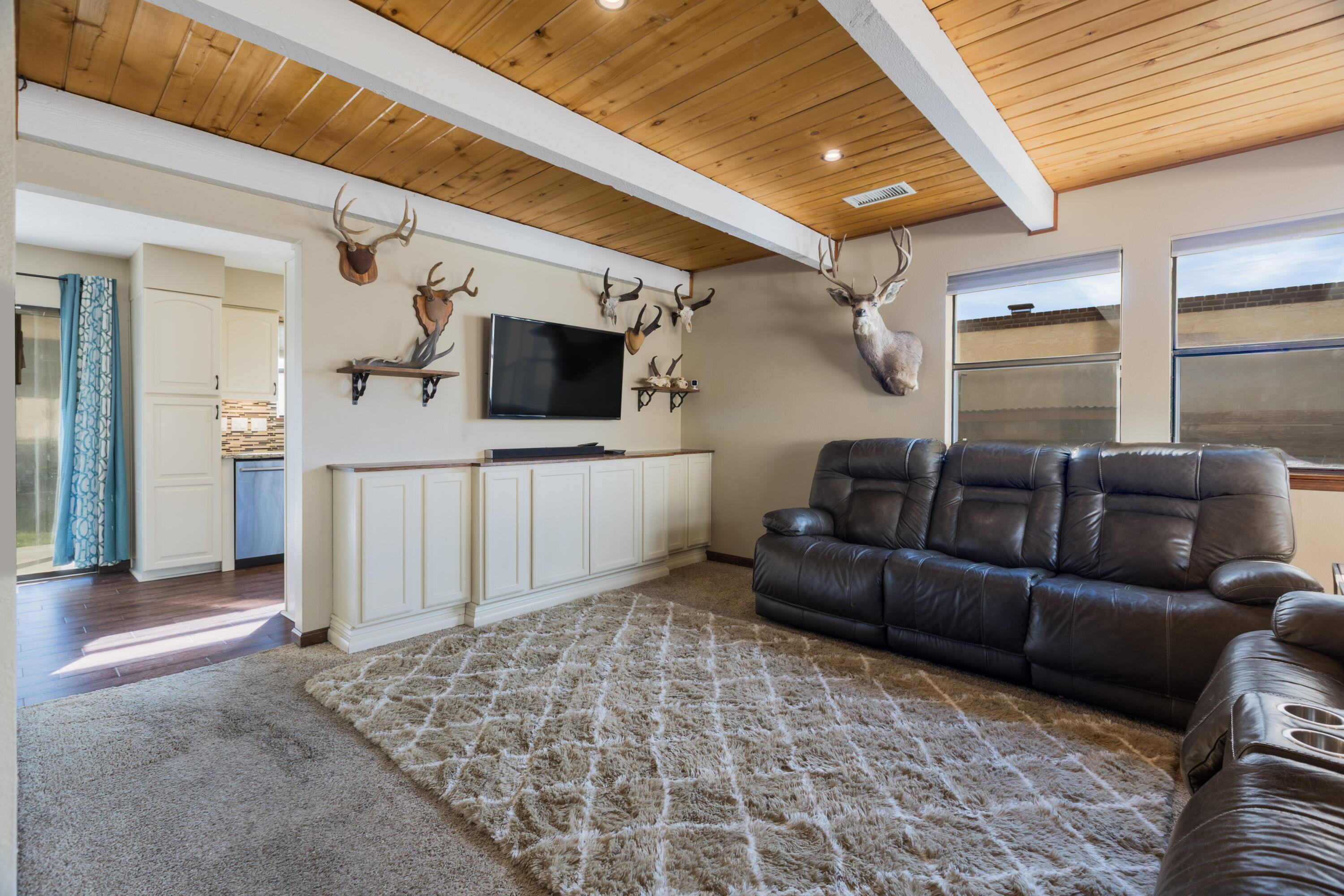 7220 Ticonderoga Road NE