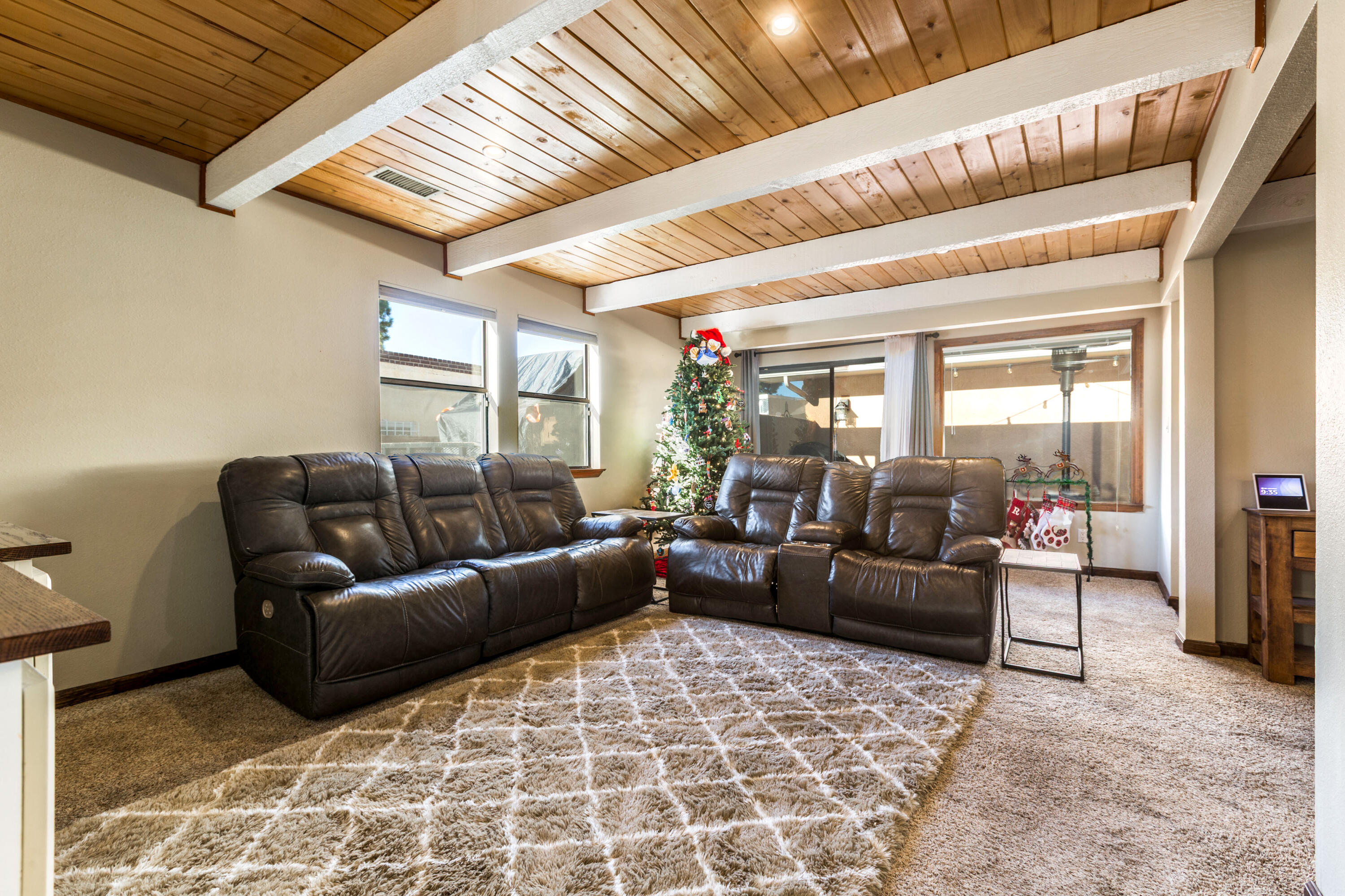 7220 Ticonderoga Road NE