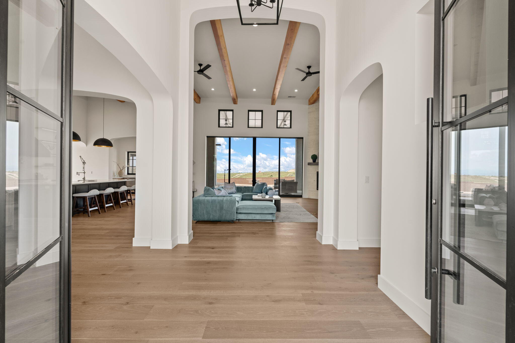 8601 Beverly Hills Avenue NE