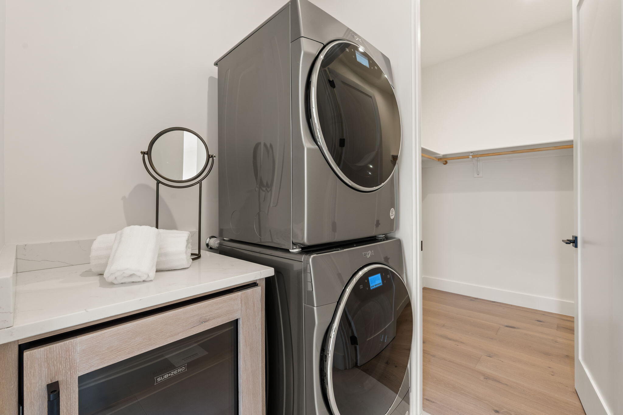 8601 Beverly Hills Avenue NE