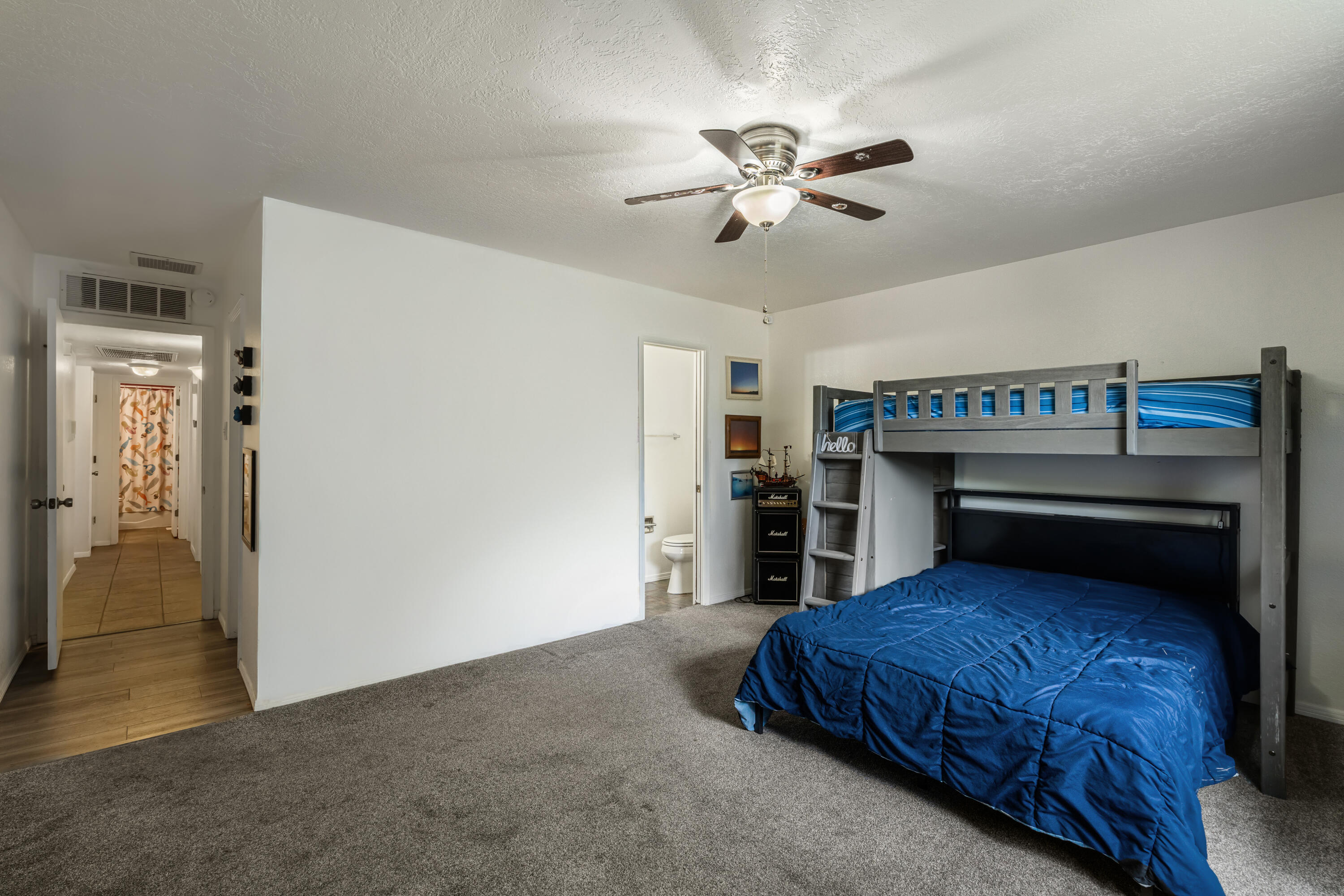 5001 JUSTIN Drive NW