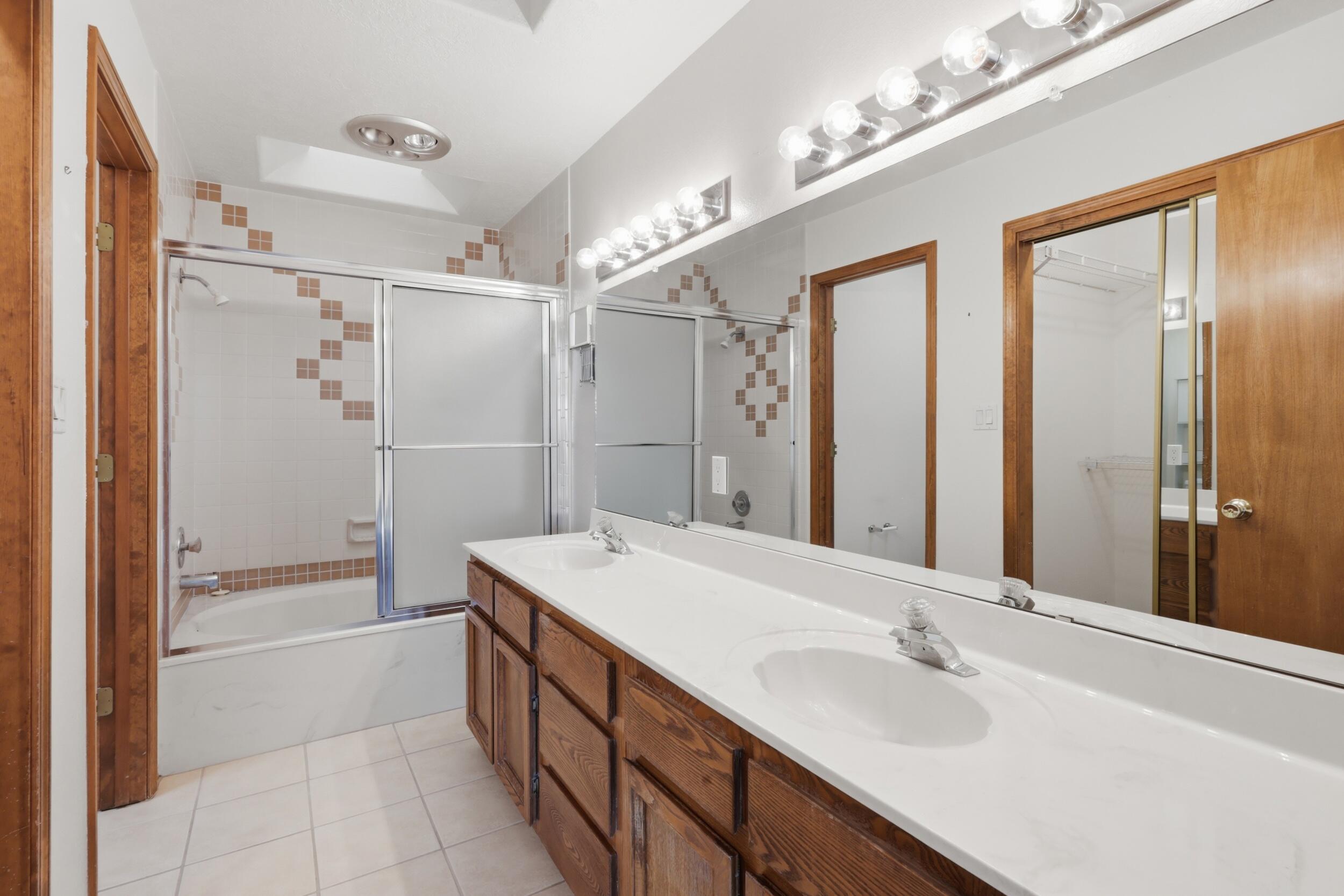 6856 Kelly Ann Road NE