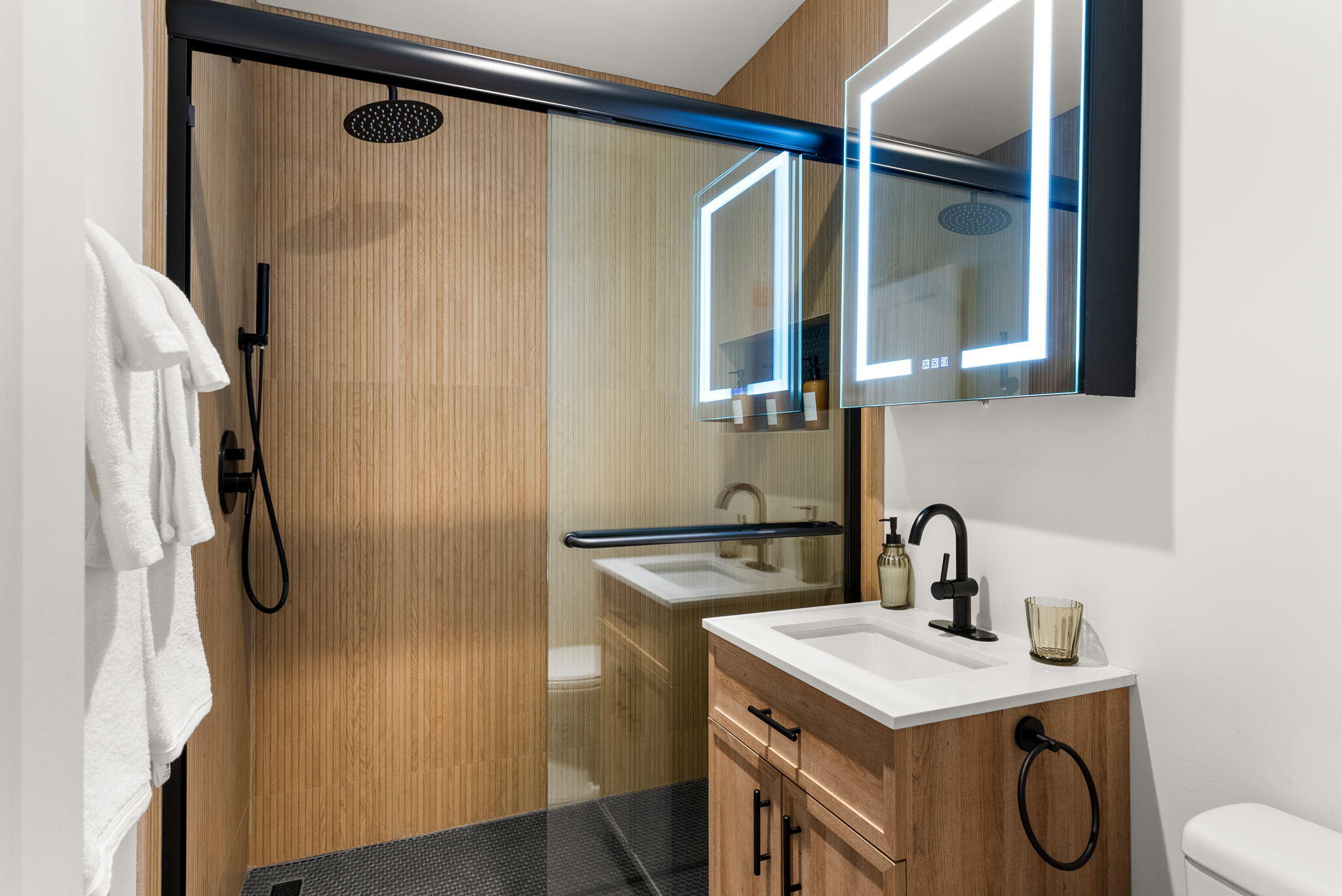 3600 Mackland Avenue NE