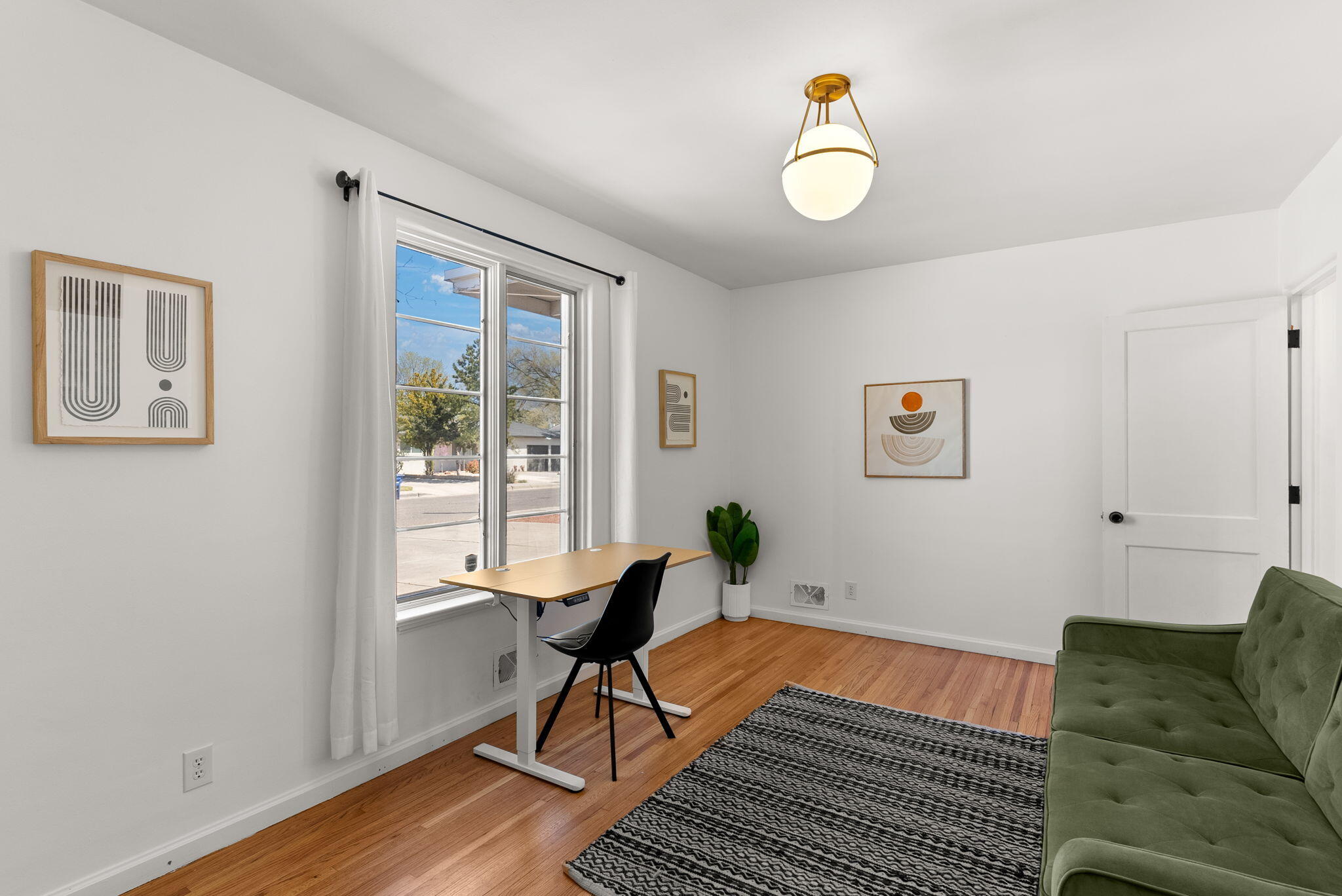 3600 Mackland Avenue NE