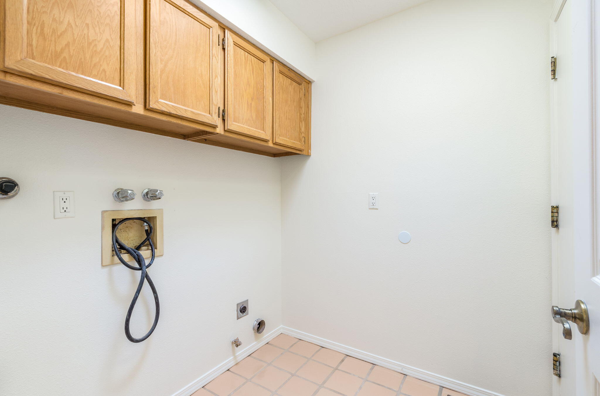 7904 Woodridge Drive NE