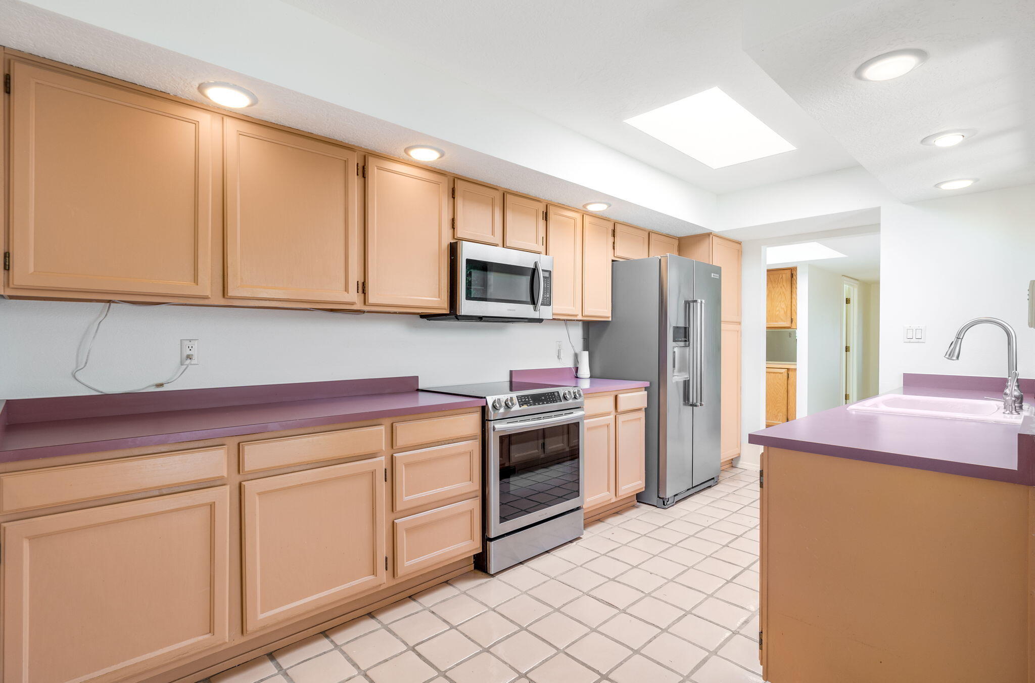 7904 Woodridge Drive NE