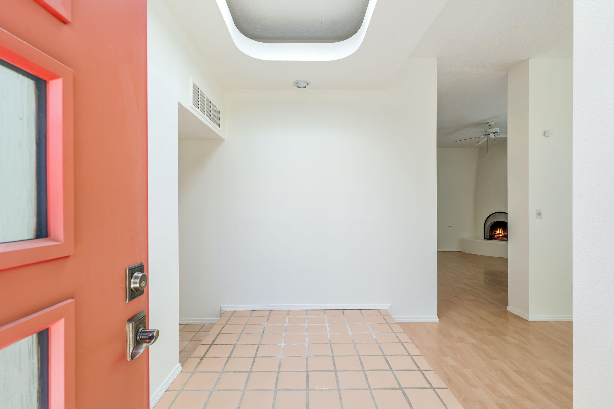 7904 Woodridge Drive NE