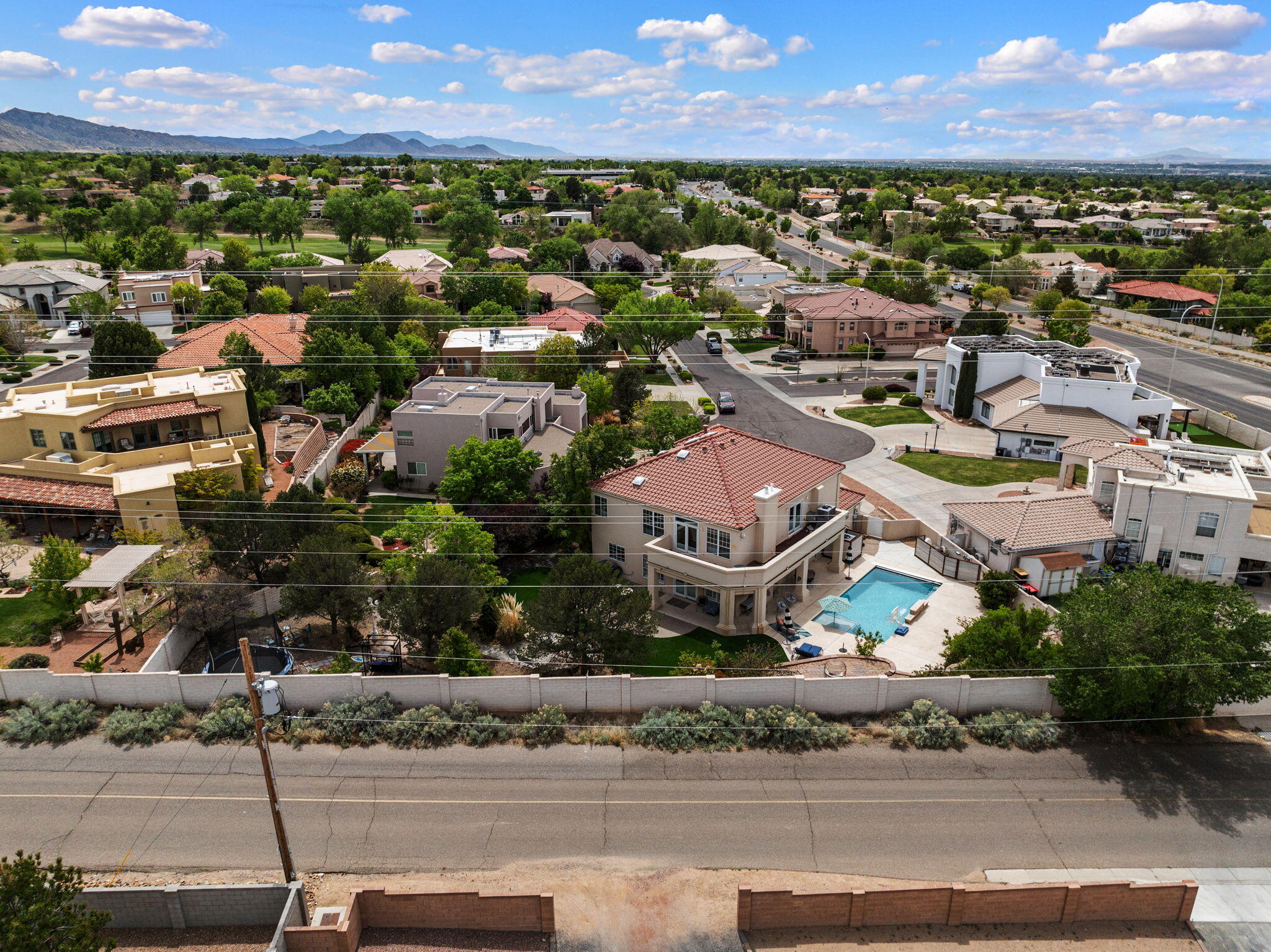 7030 Starshine Street NE