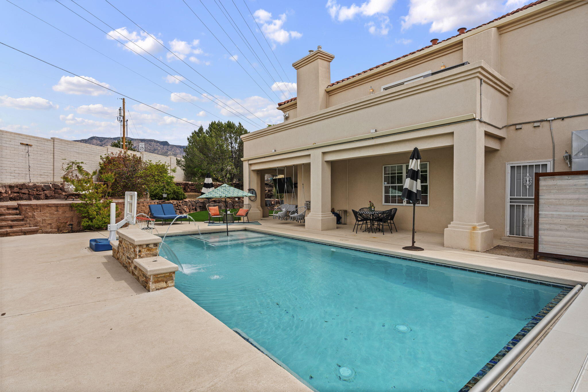 7030 Starshine Street NE