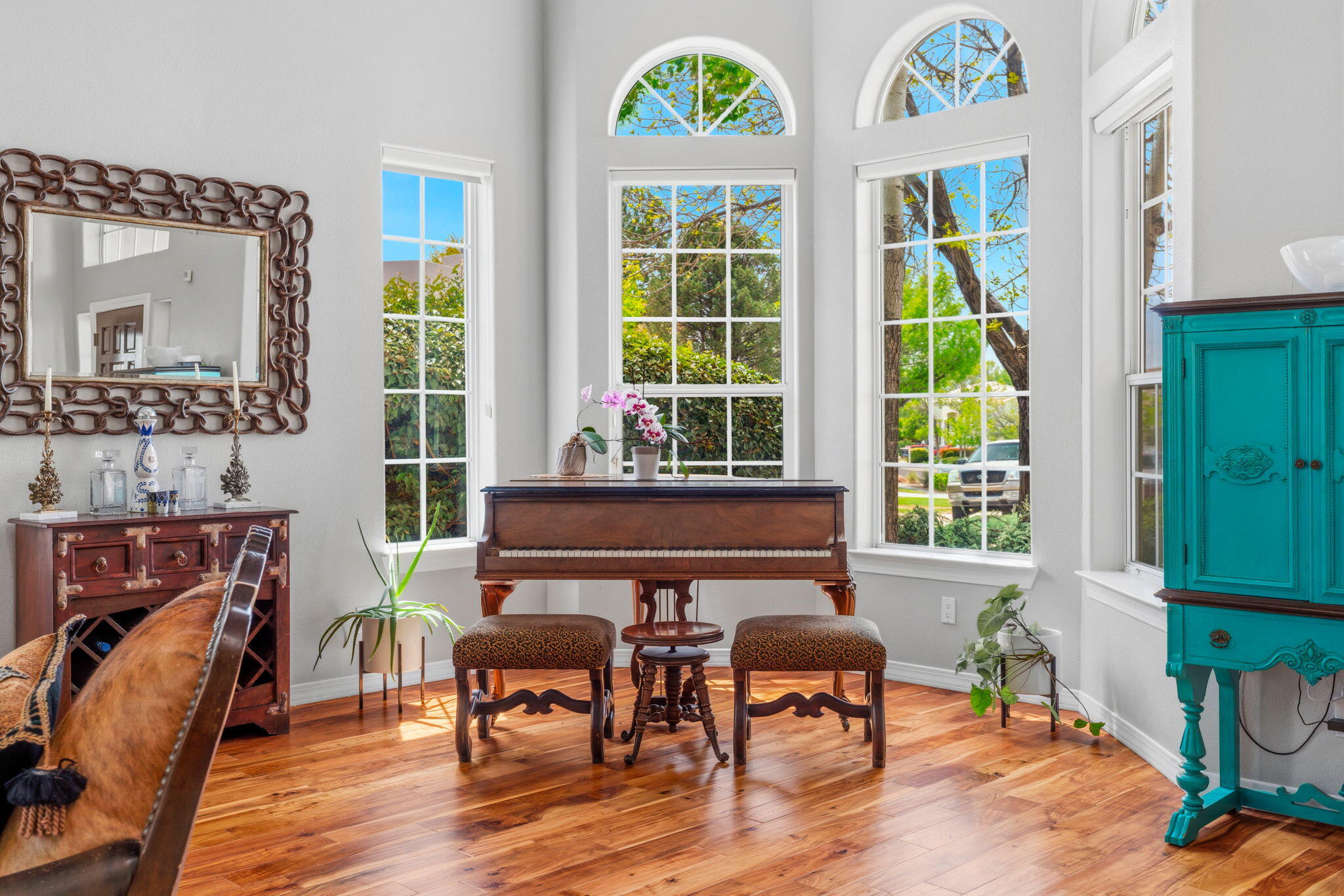 7030 Starshine Street NE