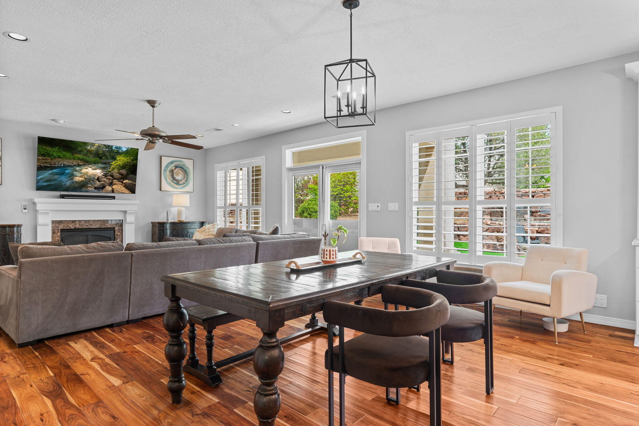 7030 Starshine Street NE