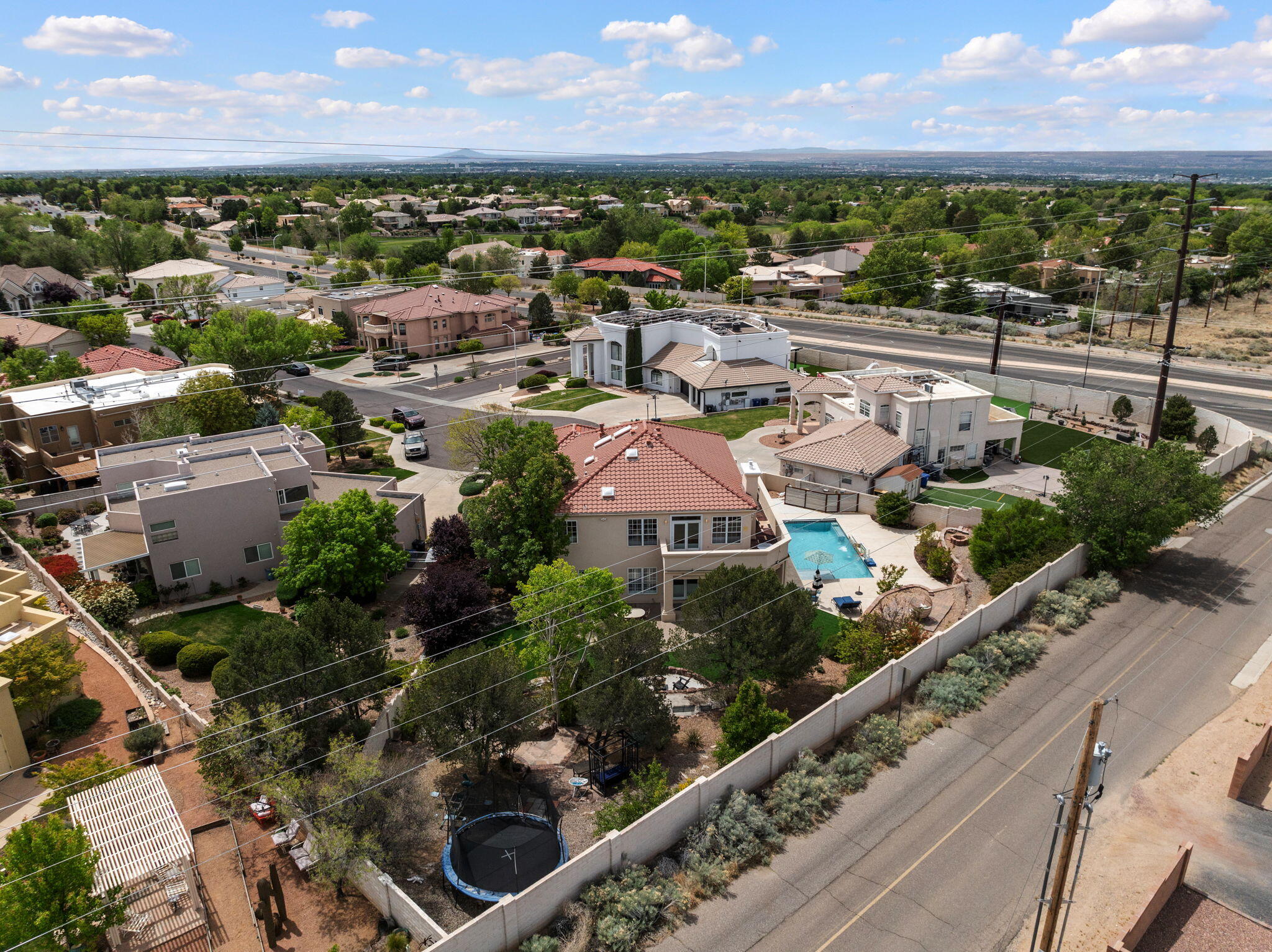 7030 Starshine Street NE