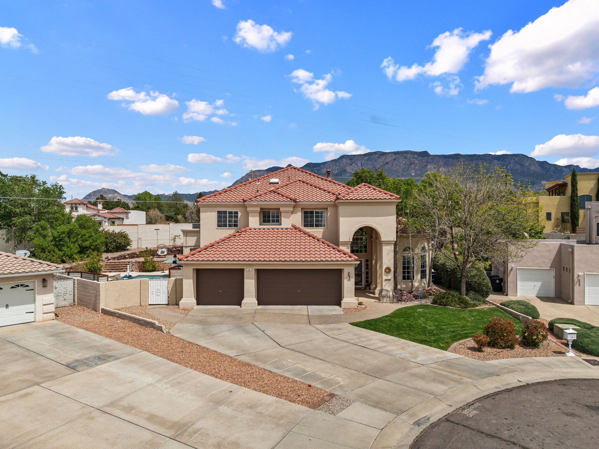 7030 Starshine Street NE