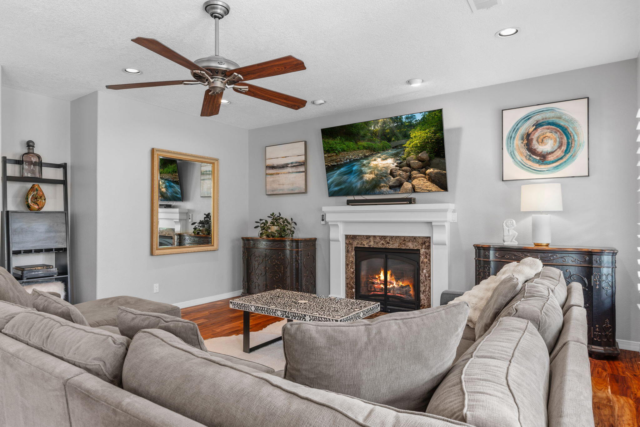 7030 Starshine Street NE