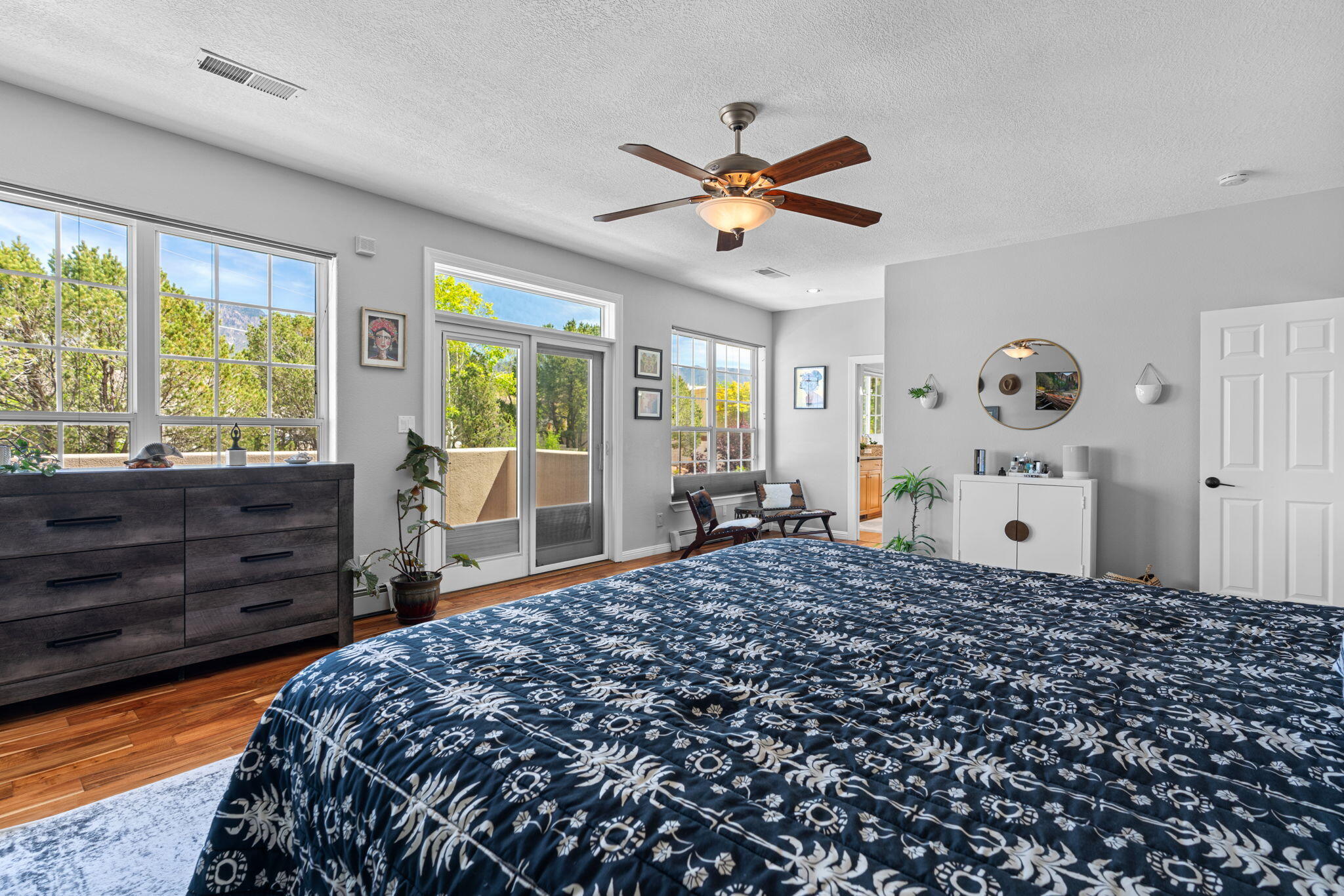 7030 Starshine Street NE